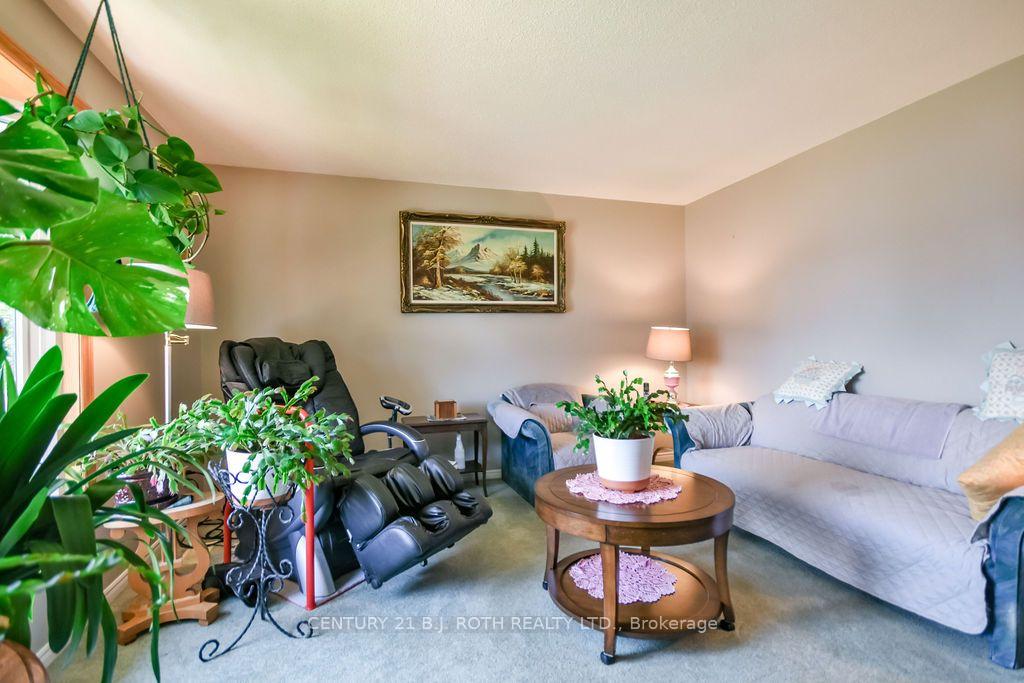 Photo 6 of 21 Korlea Crescent, Orillia — HOMEH