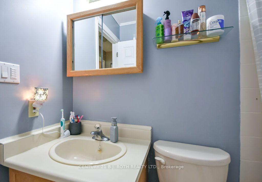 Photo 17 of 21 Korlea Crescent, Orillia — HOMEH