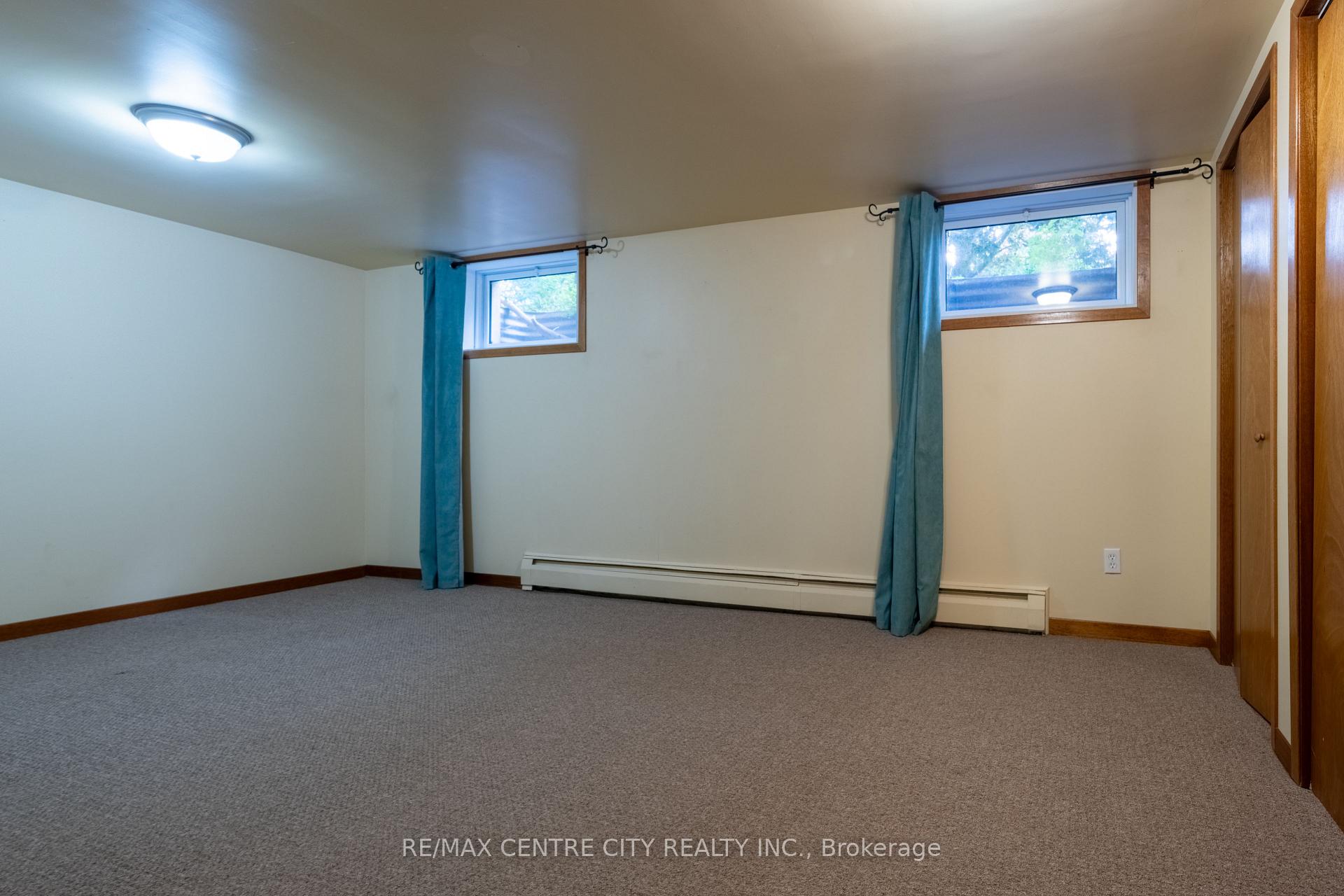 Photo 28 of 245 Dominion Street, Strathroy-Caradoc, NW — HOMEH