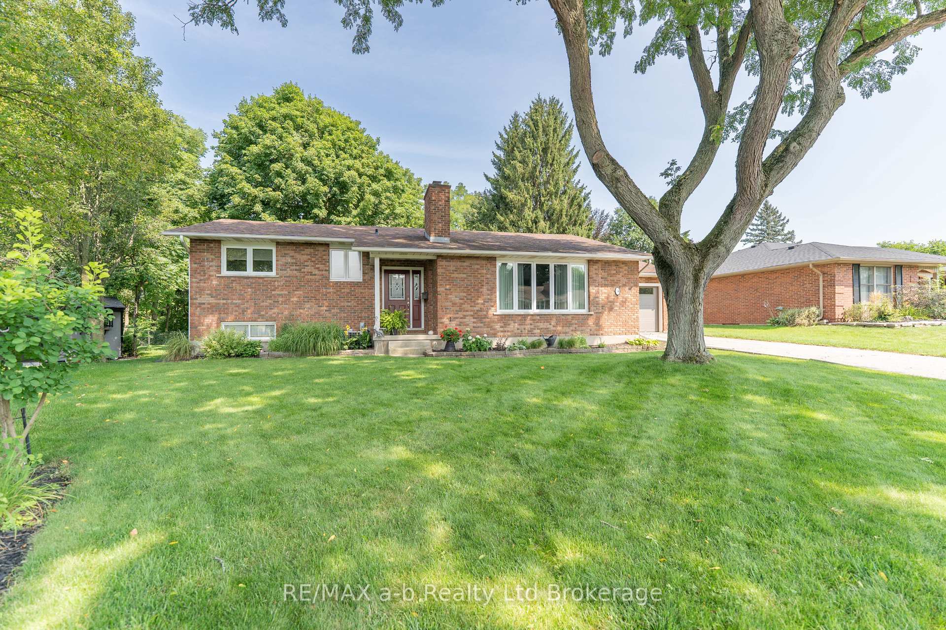 Front of 34 Glenridge Road