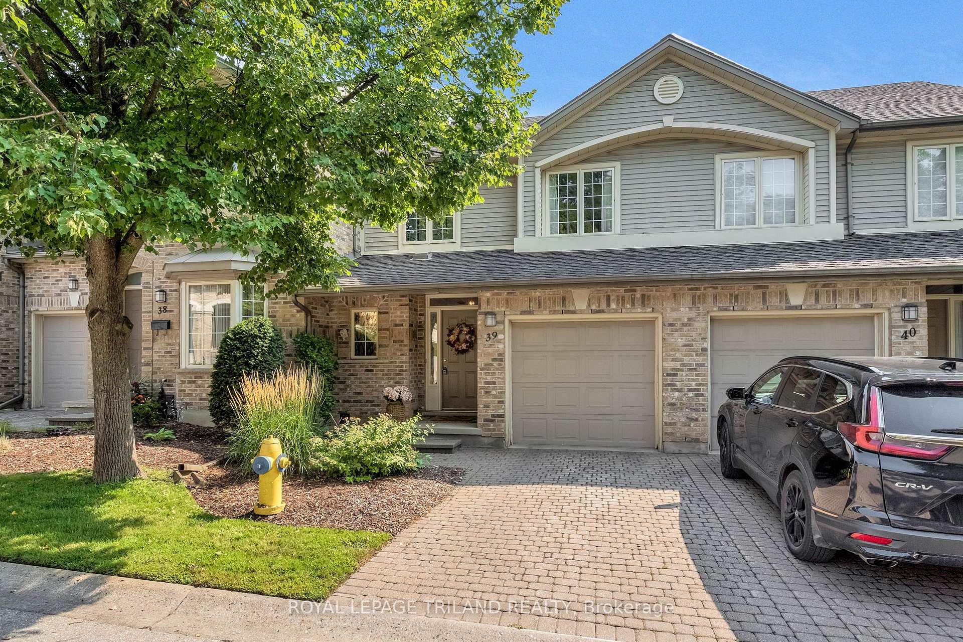 Photo of Unit 39, 519 Riverside Drive