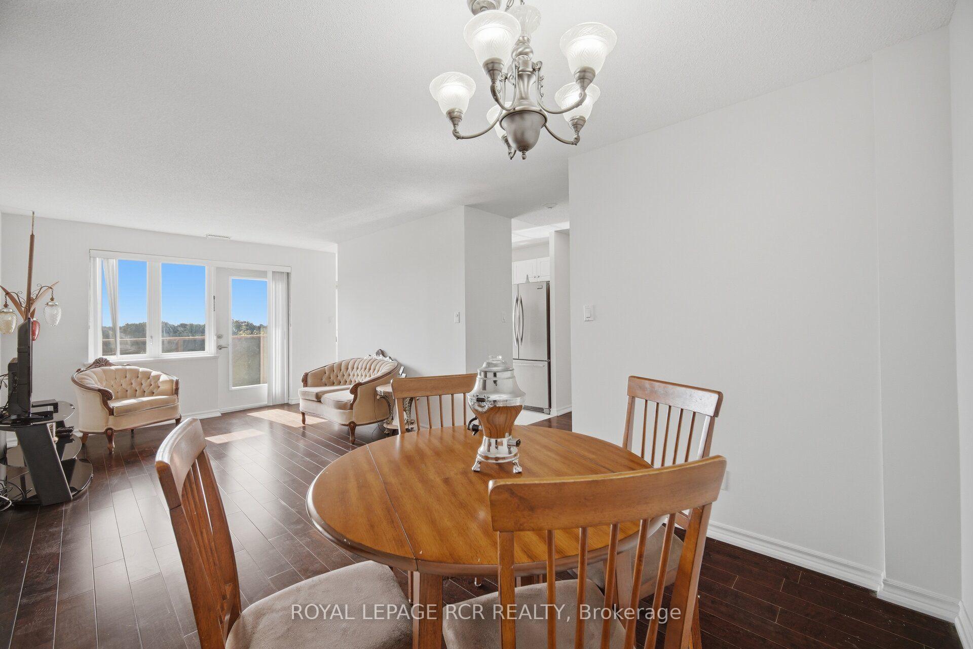 Photo 10 of Unit 304, 10 Dayspring Circle S, Brampton, Goreway Drive Corridor — HOMEH