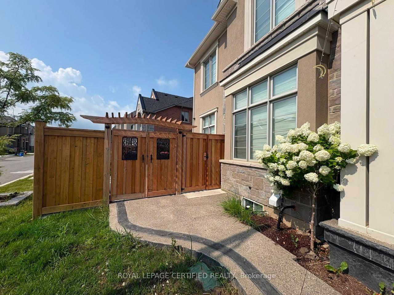 Photo 4 of Unit Basement, 1366 Lobelia Crescent, Milton, Walker — HOMEH