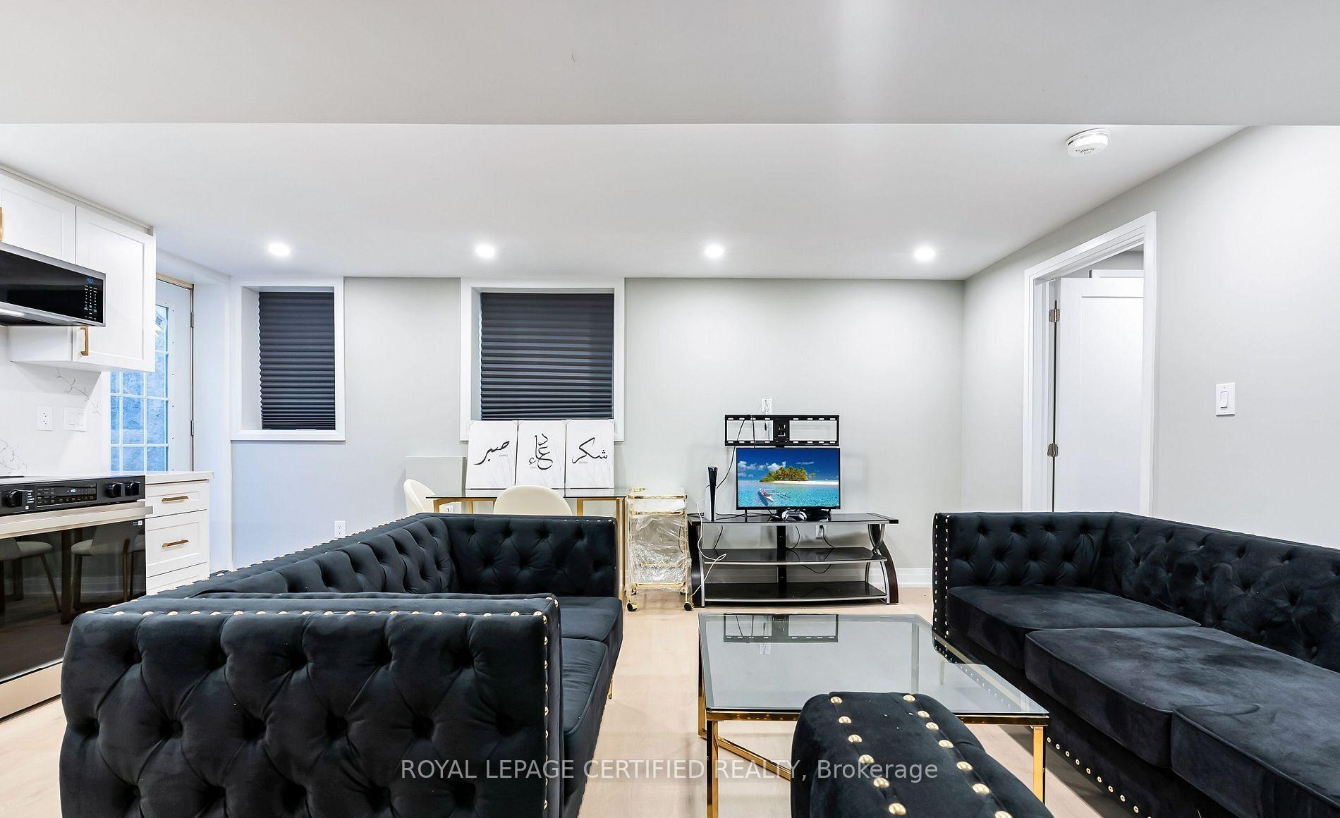Photo 7 of Unit Basement, 1366 Lobelia Crescent, Milton, Walker — HOMEH