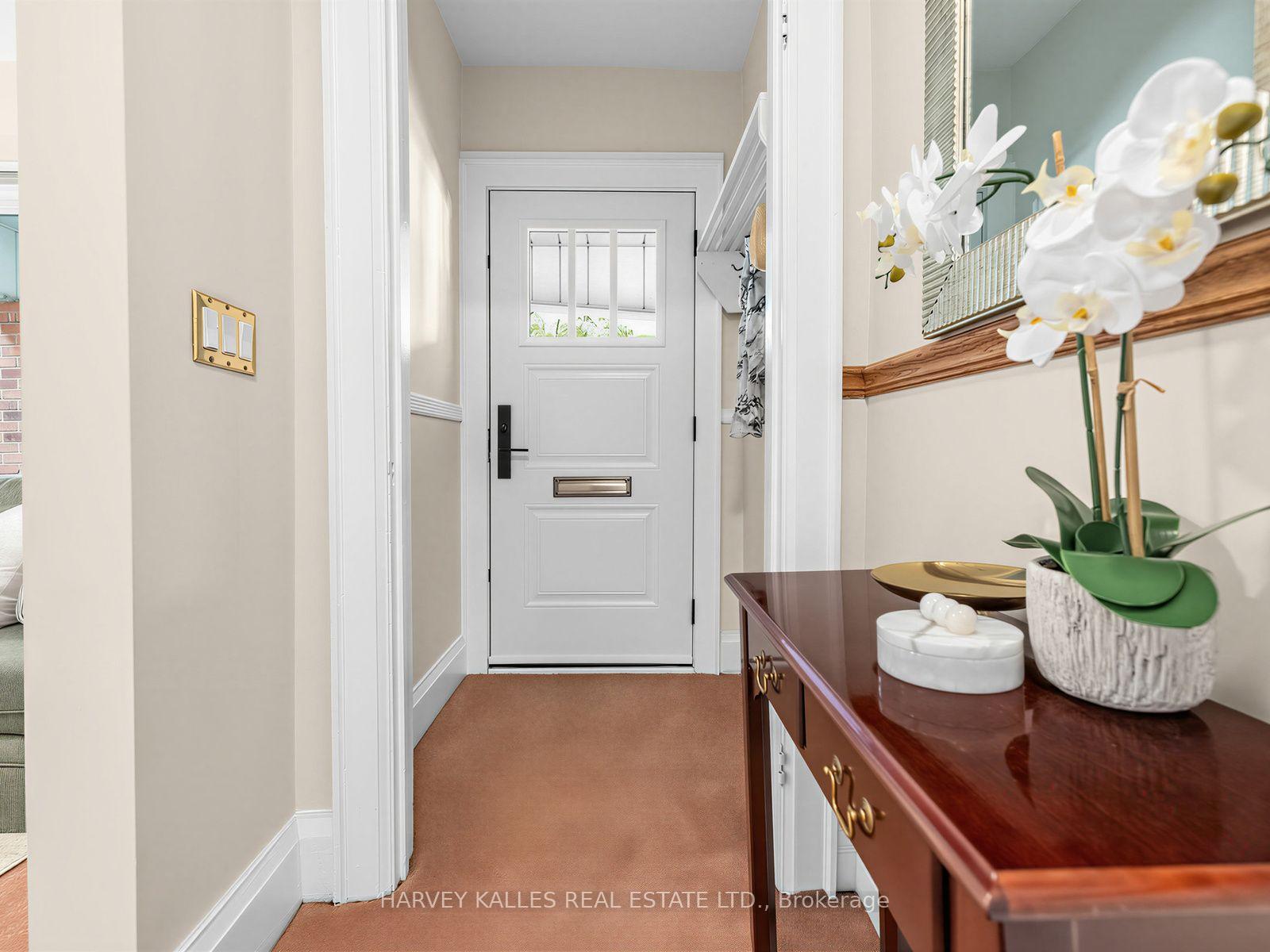 Photo 4 of 87 Castlefield Avenue, Toronto, Yonge-Eglinton — HOMEH