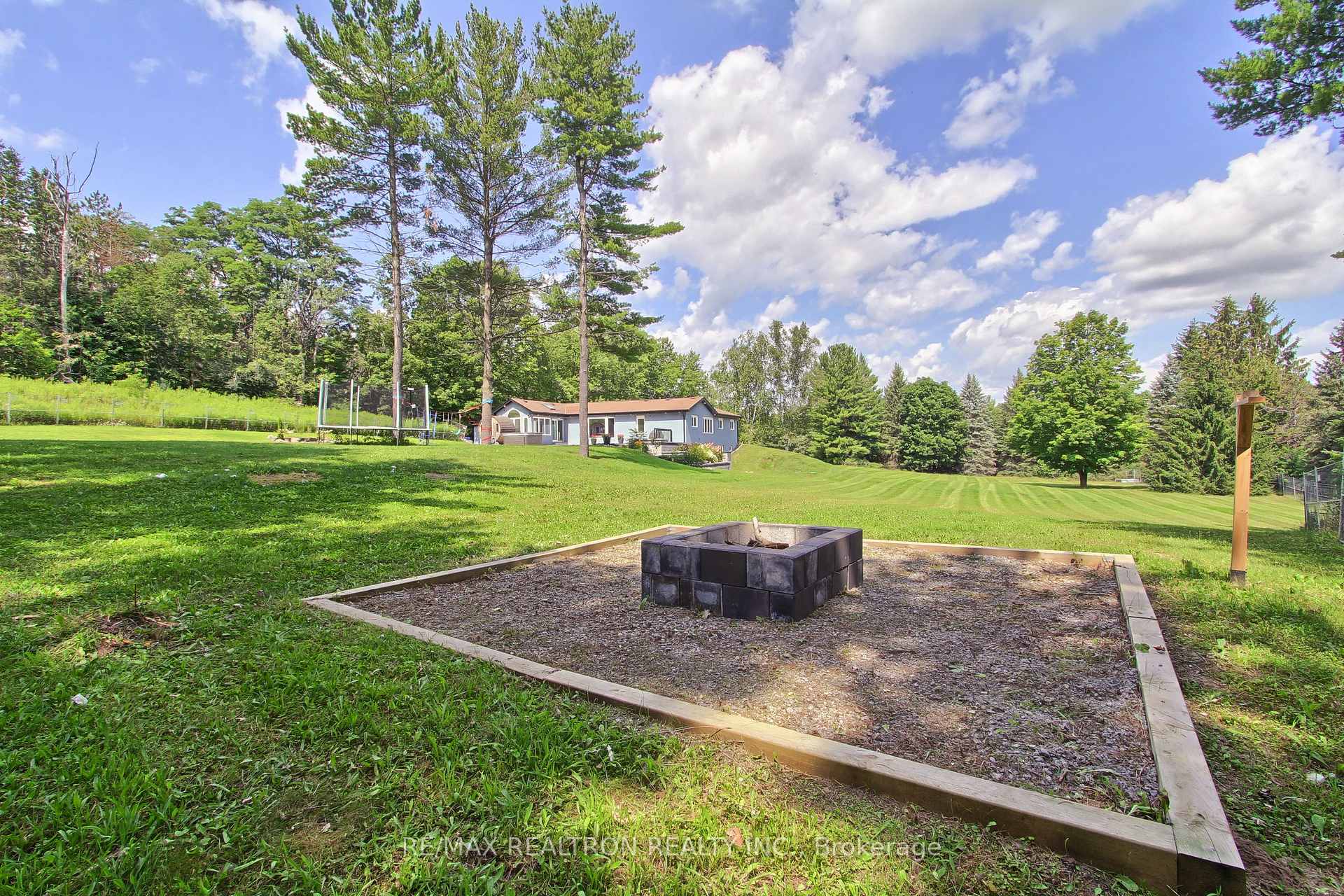 Photo 88 of 3433 Mount Albert Road, East Gwillimbury, Sharon — HOMEH