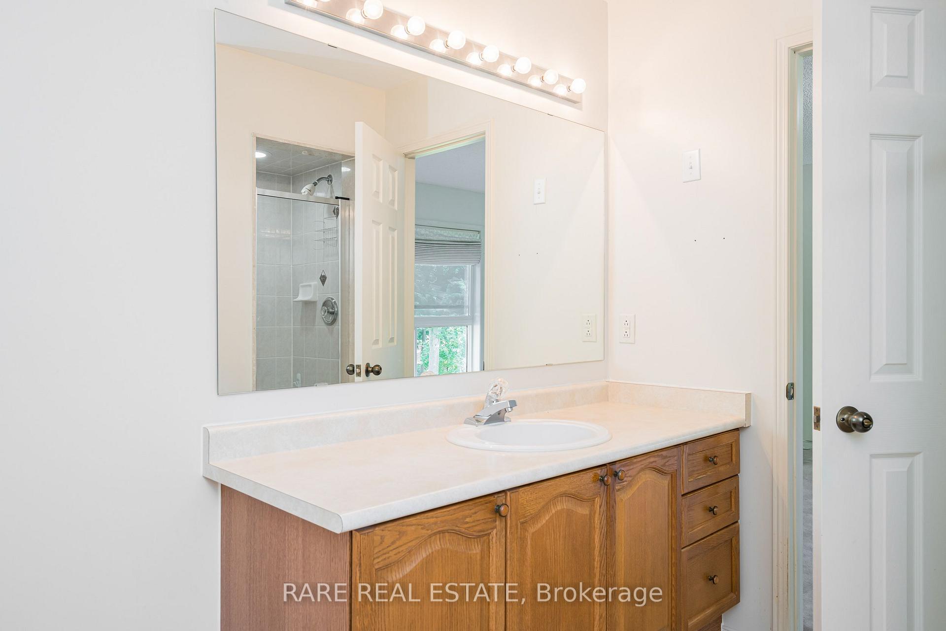 Photo 10 of 44 Regina Boulevard, Wasaga Beach — HOMEH