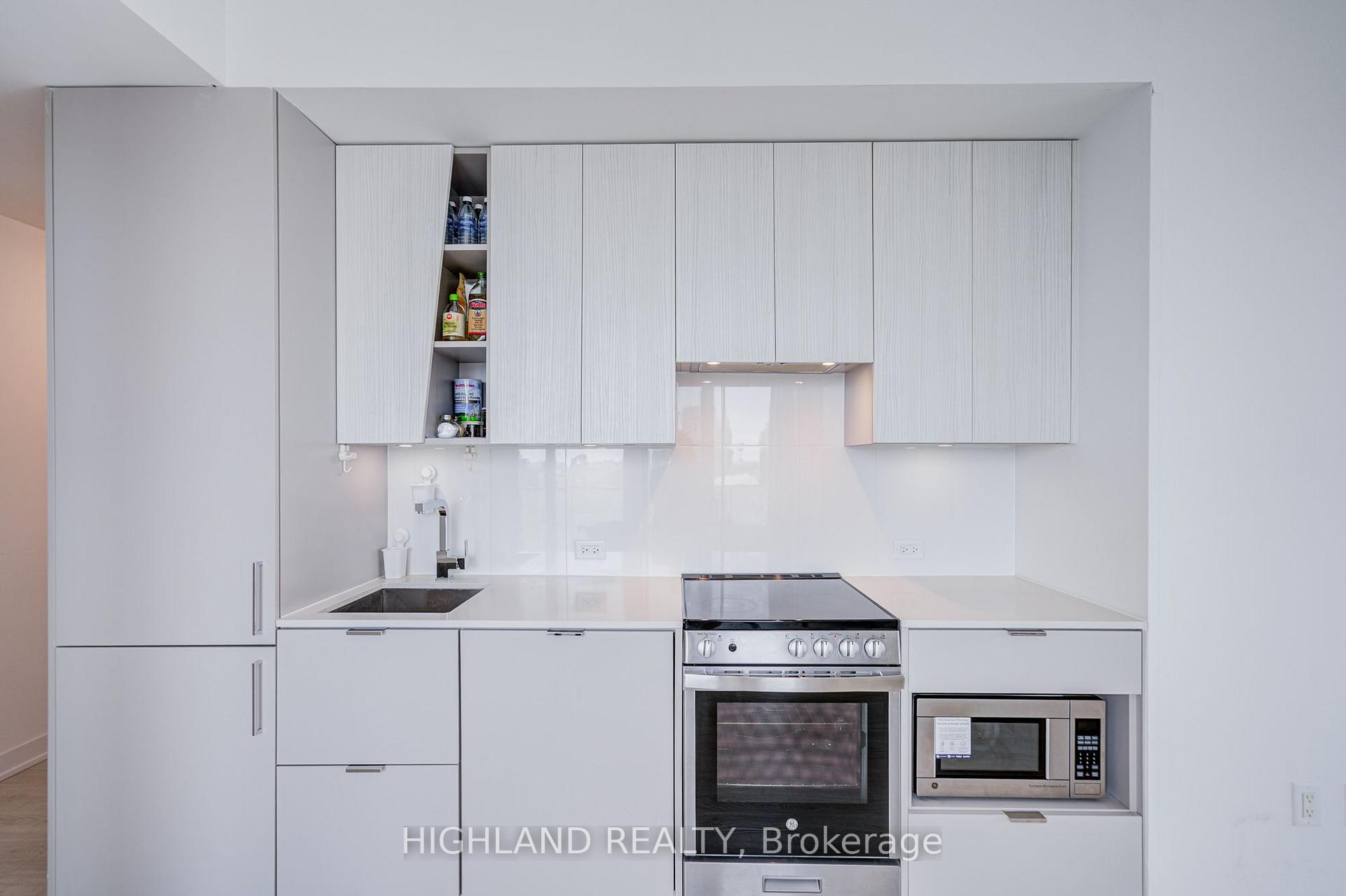 Photo 9 of Unit 2403, 3883 Quartz Road, Mississauga, City Centre — HOMEH