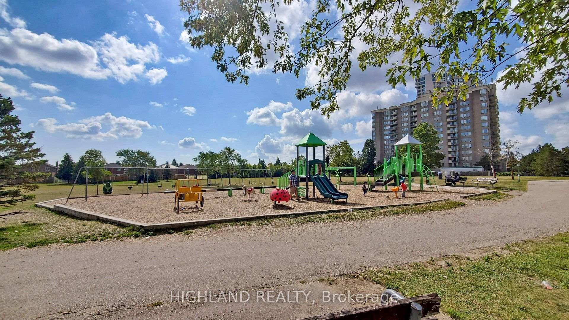 Photo 34 of Unit 2403, 3883 Quartz Road, Mississauga, City Centre — HOMEH