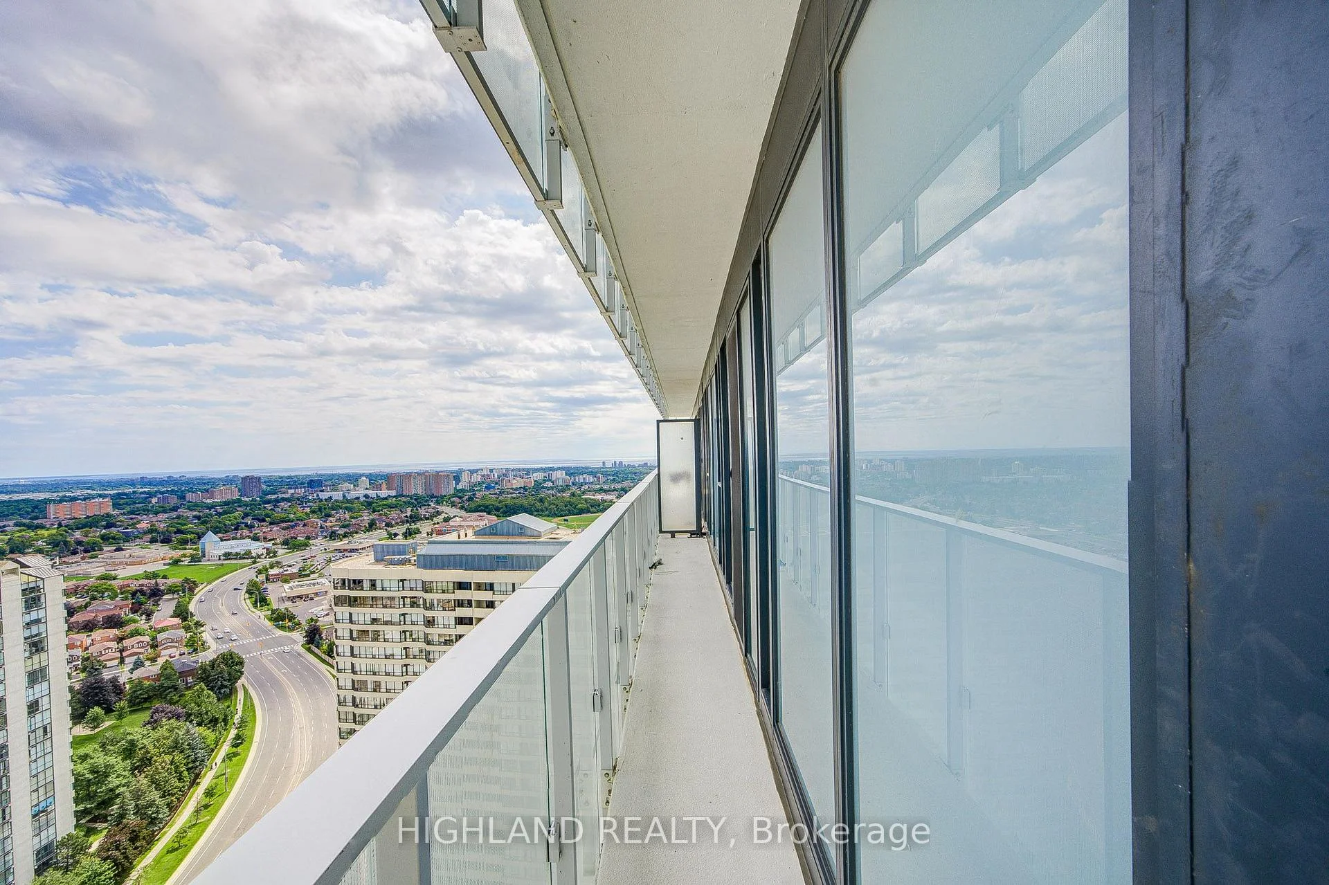 Photo 21 of Unit 2403, 3883 Quartz Road, Mississauga, City Centre — HOMEH