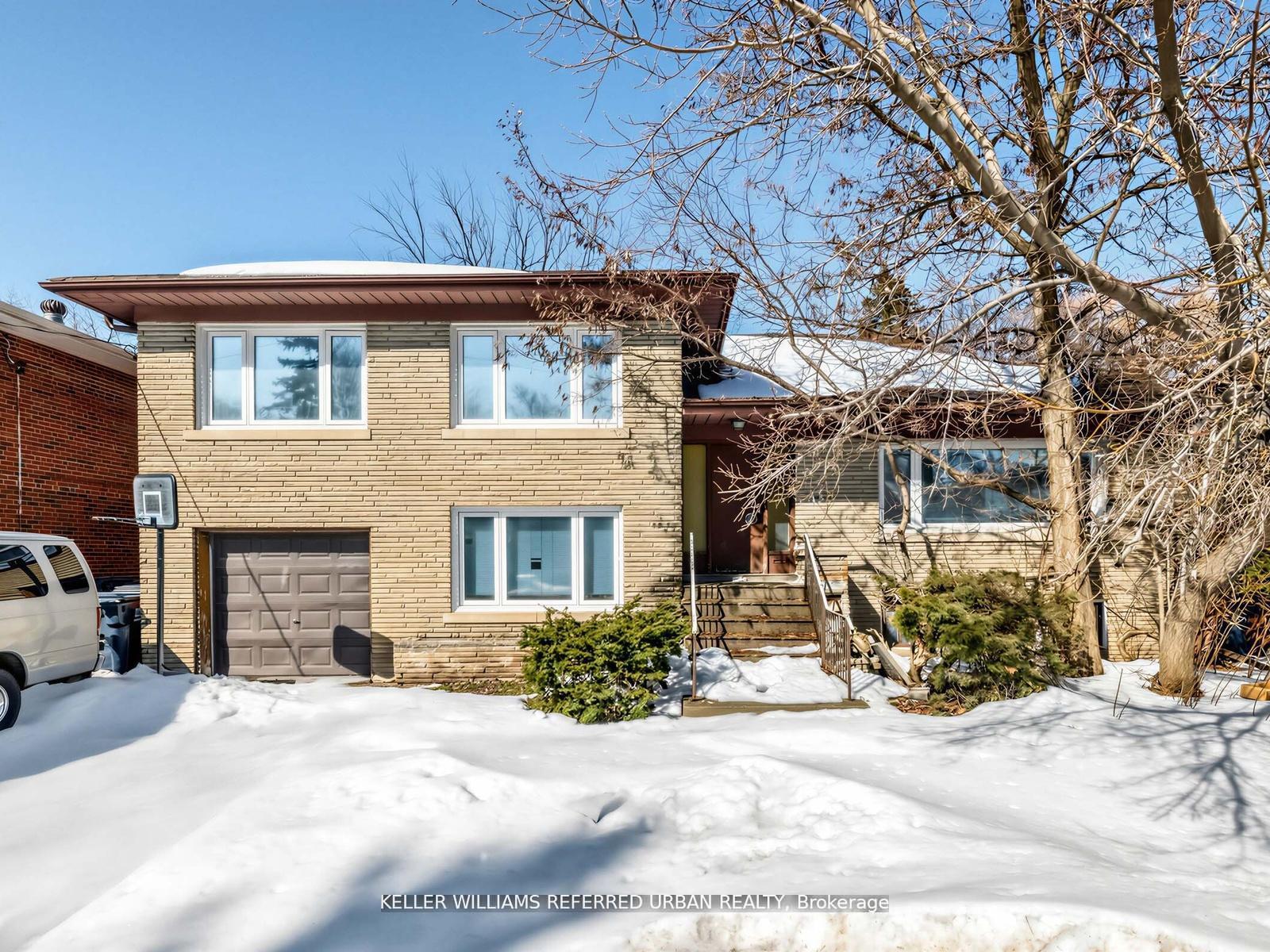 Photo 2 of 14 Frontenac Avenue, Toronto, Bedford Park-Nortown — HOMEH