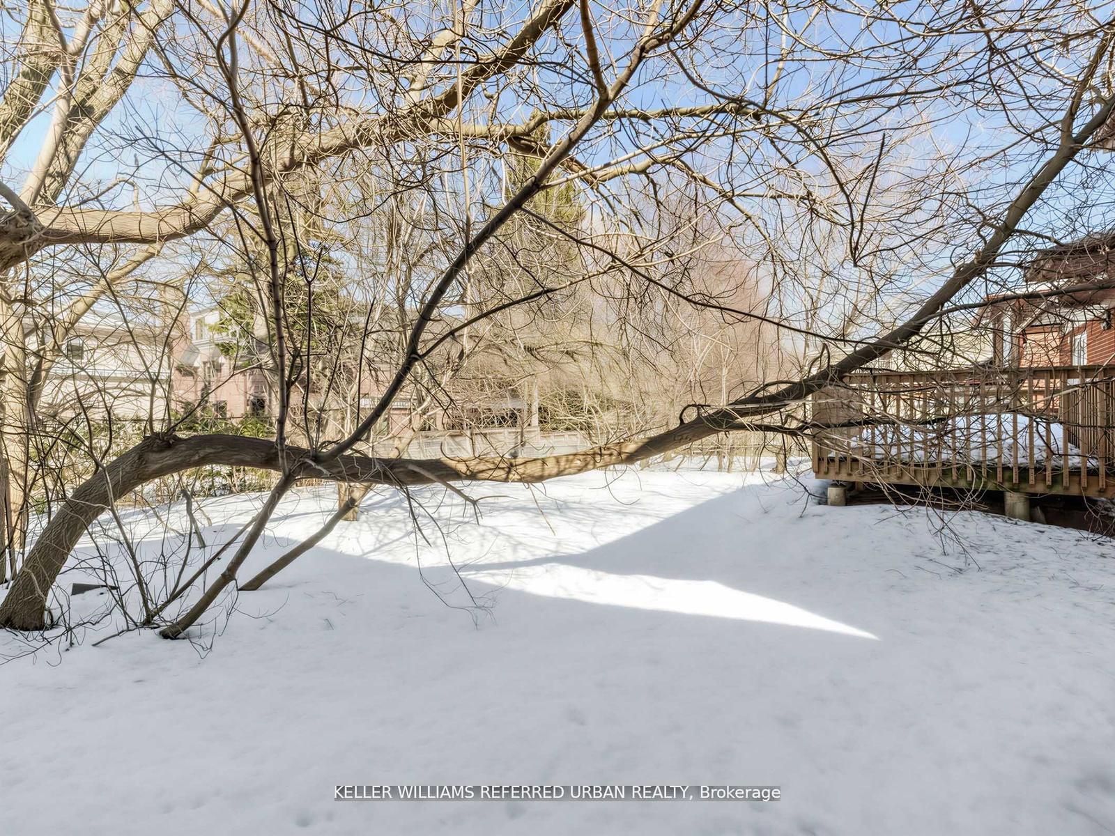 Photo 5 of 14 Frontenac Avenue, Toronto, Bedford Park-Nortown — HOMEH