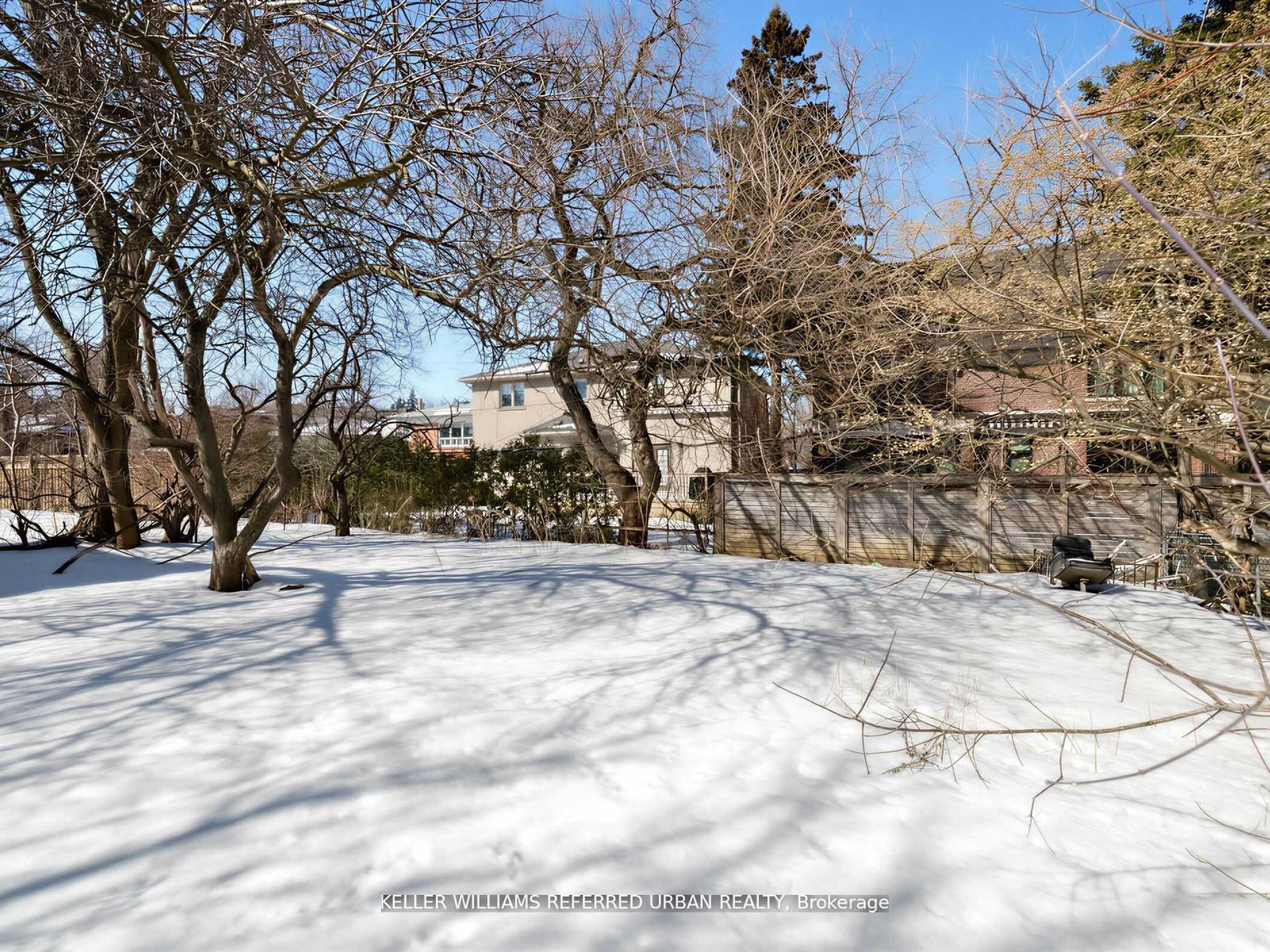 Photo 7 of 14 Frontenac Avenue, Toronto, Bedford Park-Nortown — HOMEH