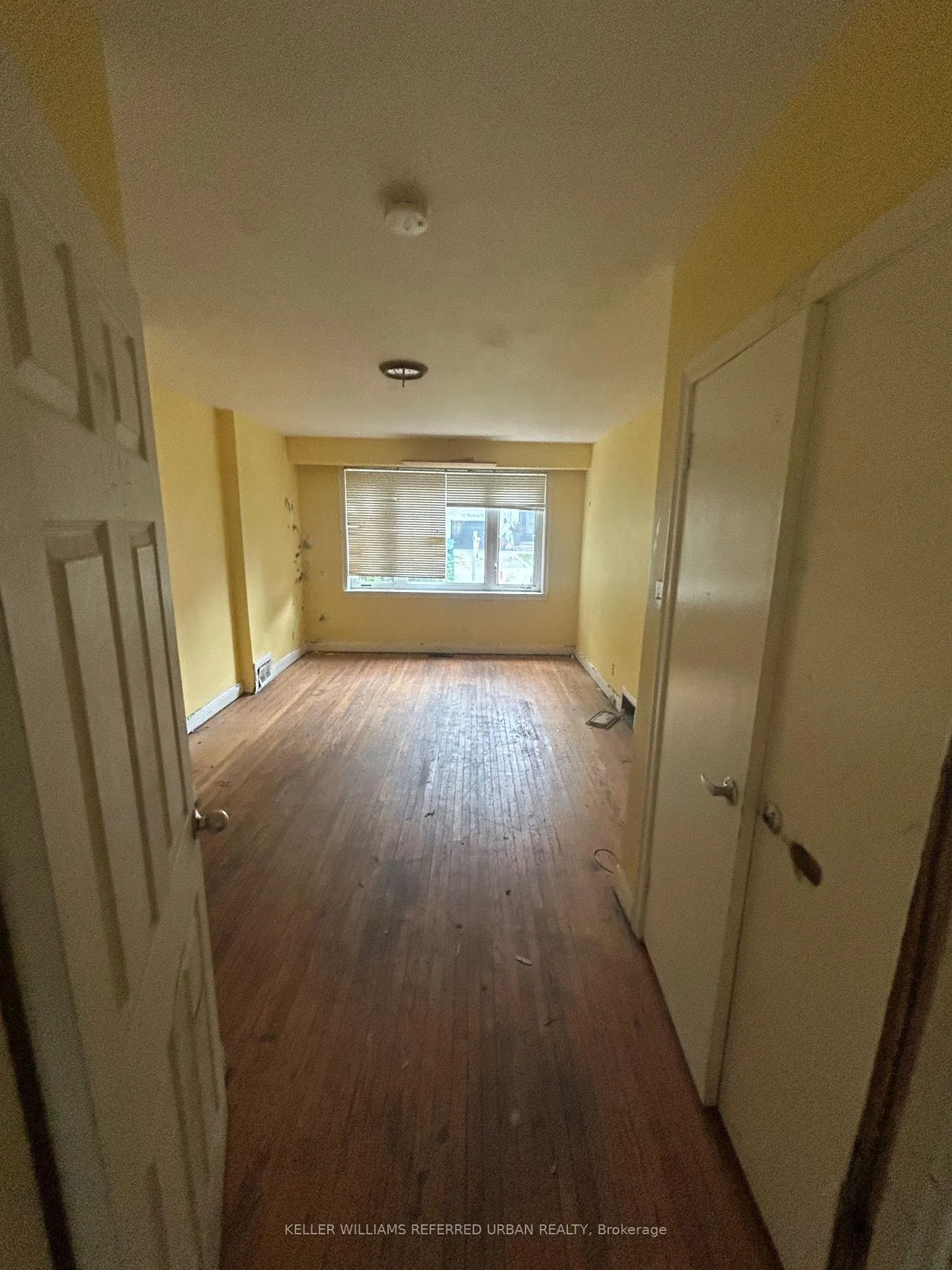 Photo 14 of 14 Frontenac Avenue, Toronto, Bedford Park-Nortown — HOMEH