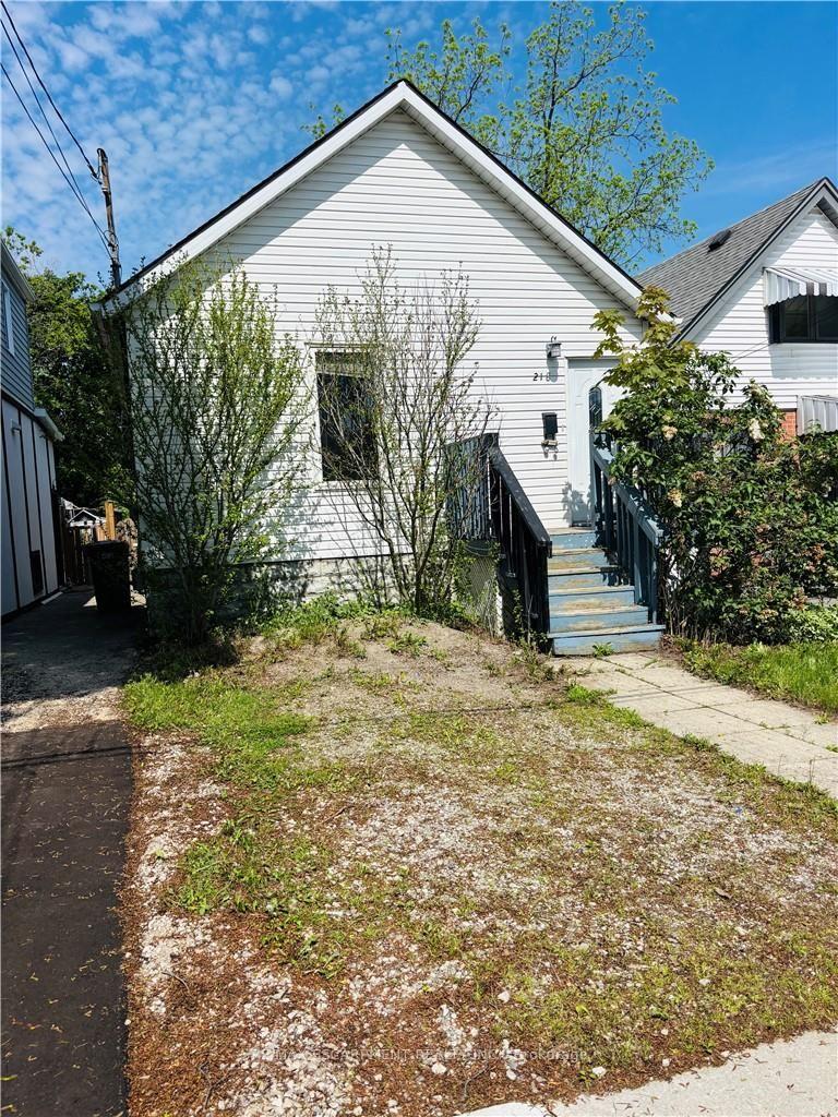 Photo 1 of 218 East 8th Street, Hamilton, Centremount — HOMEH