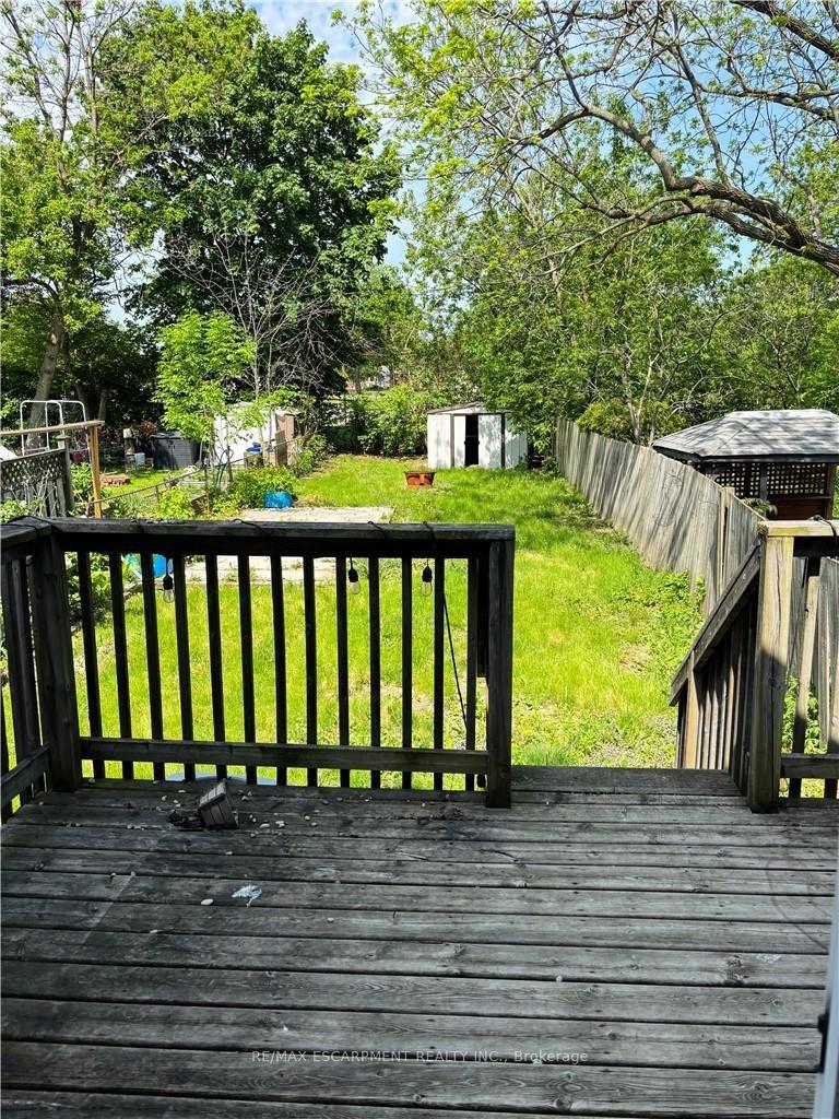 Photo 6 of 218 East 8th Street, Hamilton, Centremount — HOMEH