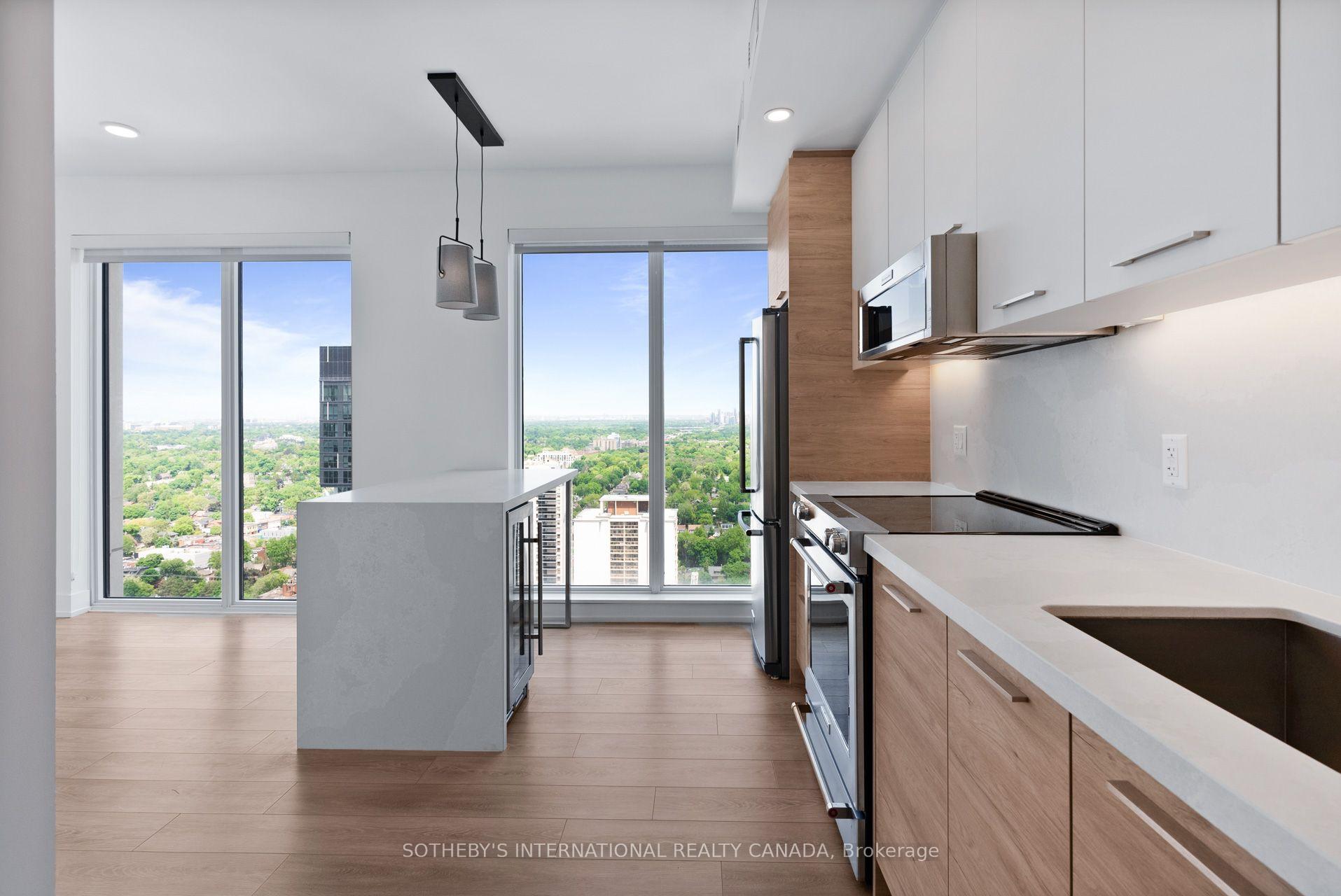 Photo 2 of Unit 3410, 200 Redpath Avenue, Toronto, Mount Pleasant East — HOMEH