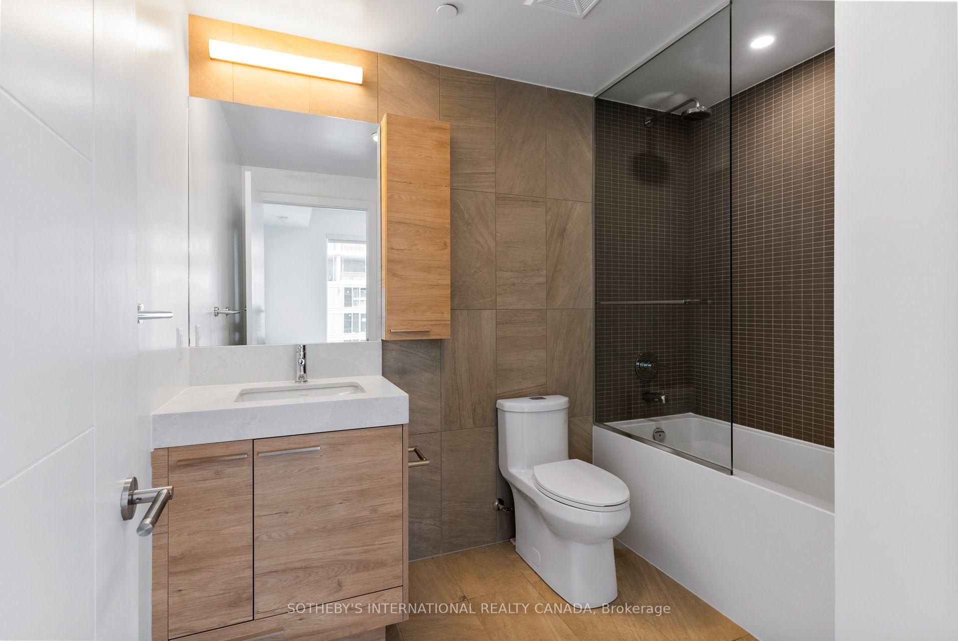 Photo 30 of Unit 3410, 200 Redpath Avenue, Toronto, Mount Pleasant East — HOMEH