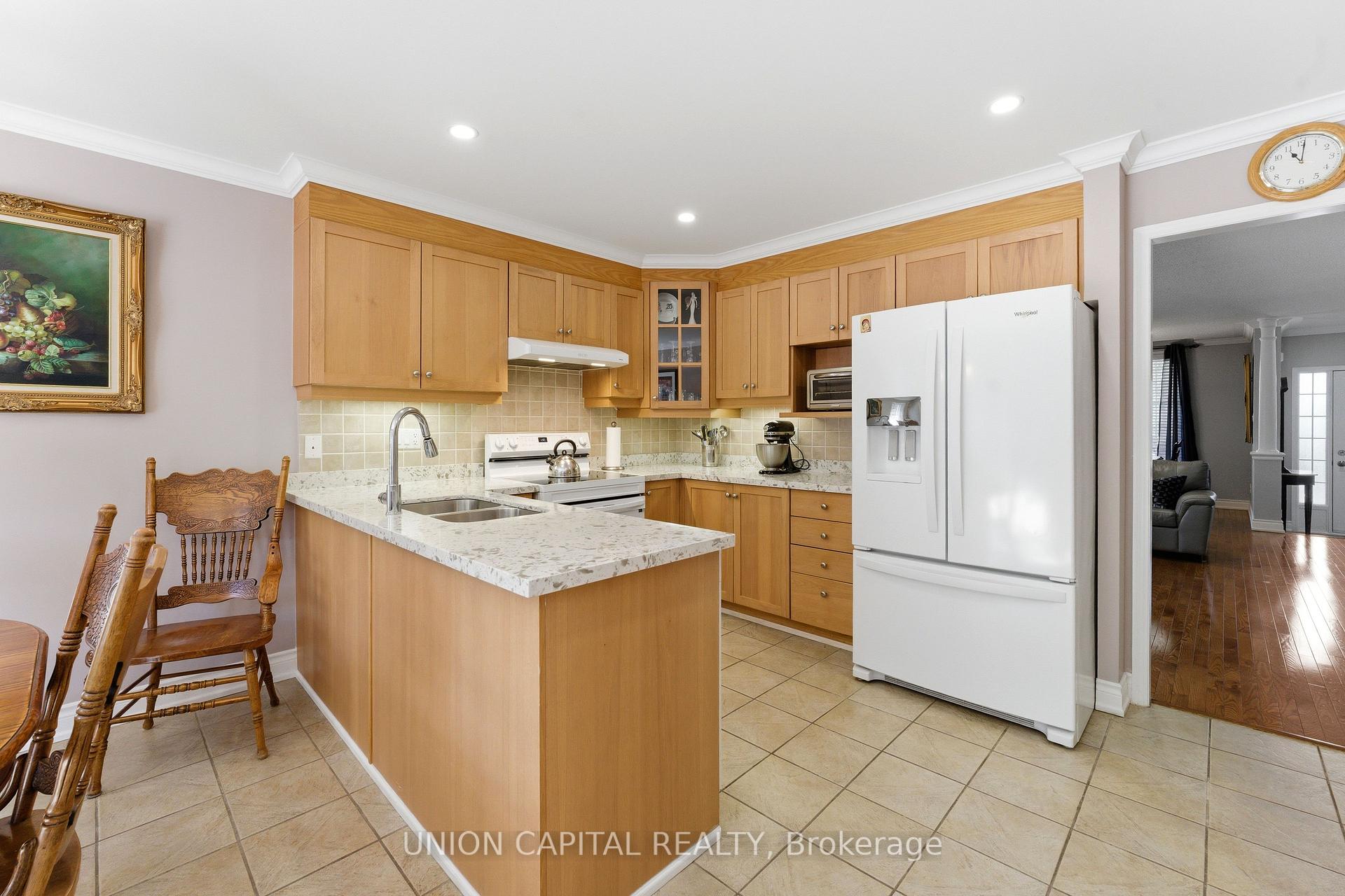 Photo 9 of 1473 Greenvalley Trail, Oshawa, Taunton — HOMEH