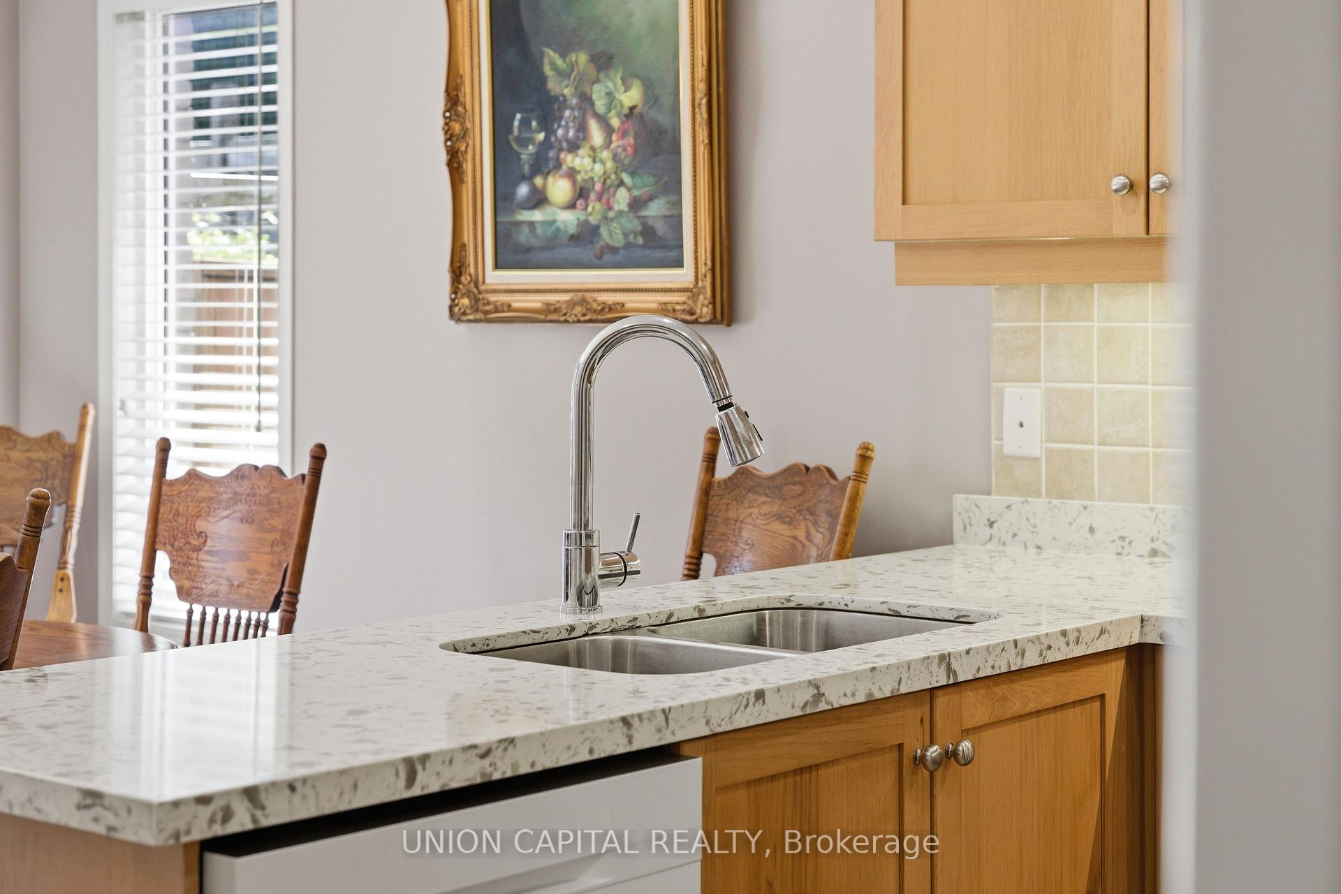 Photo 10 of 1473 Greenvalley Trail, Oshawa, Taunton — HOMEH