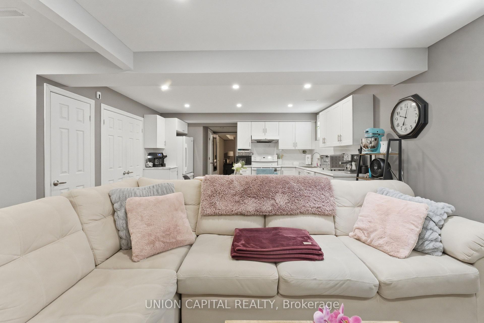 Photo 26 of 1473 Greenvalley Trail, Oshawa, Taunton — HOMEH