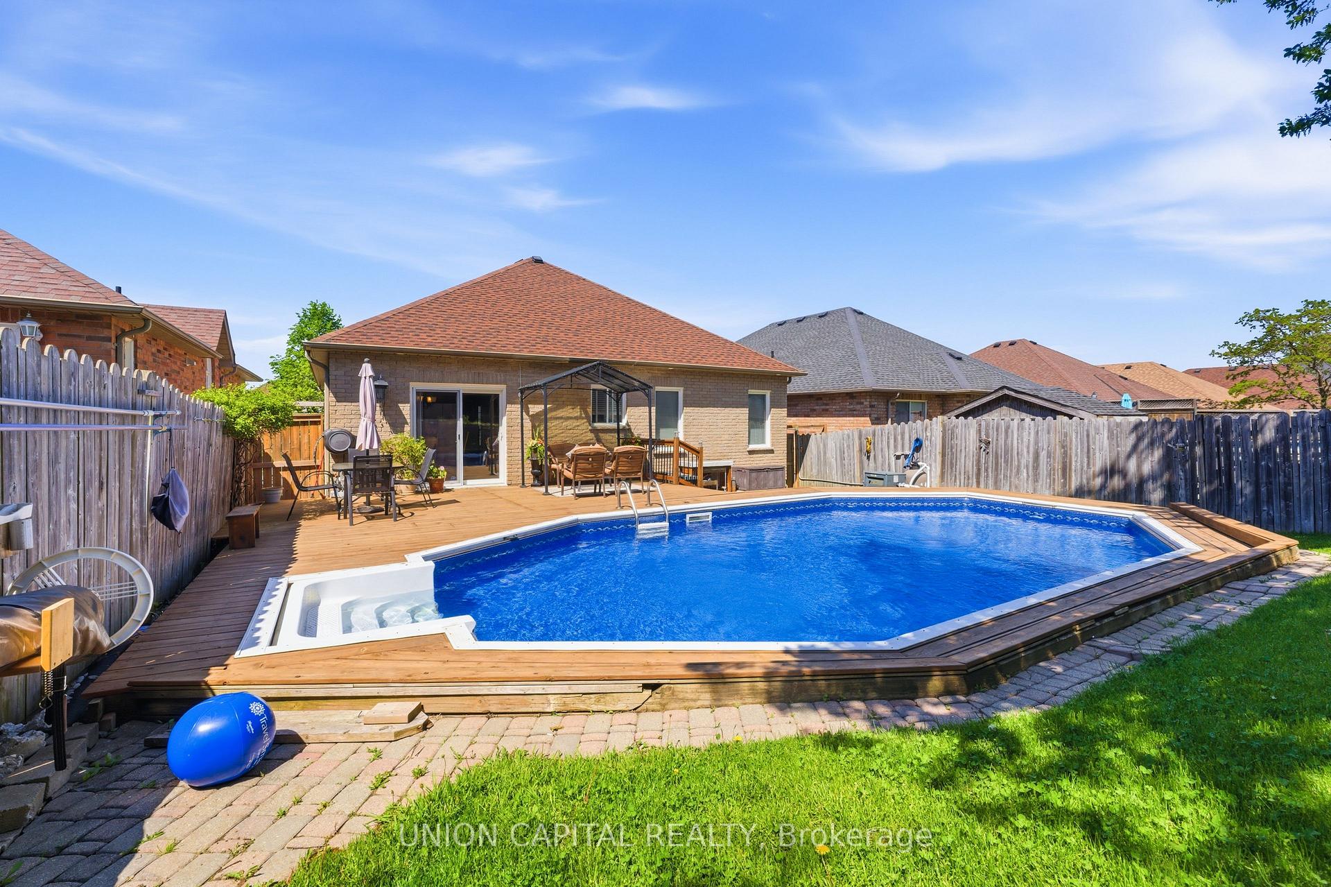 Photo 33 of 1473 Greenvalley Trail, Oshawa, Taunton — HOMEH