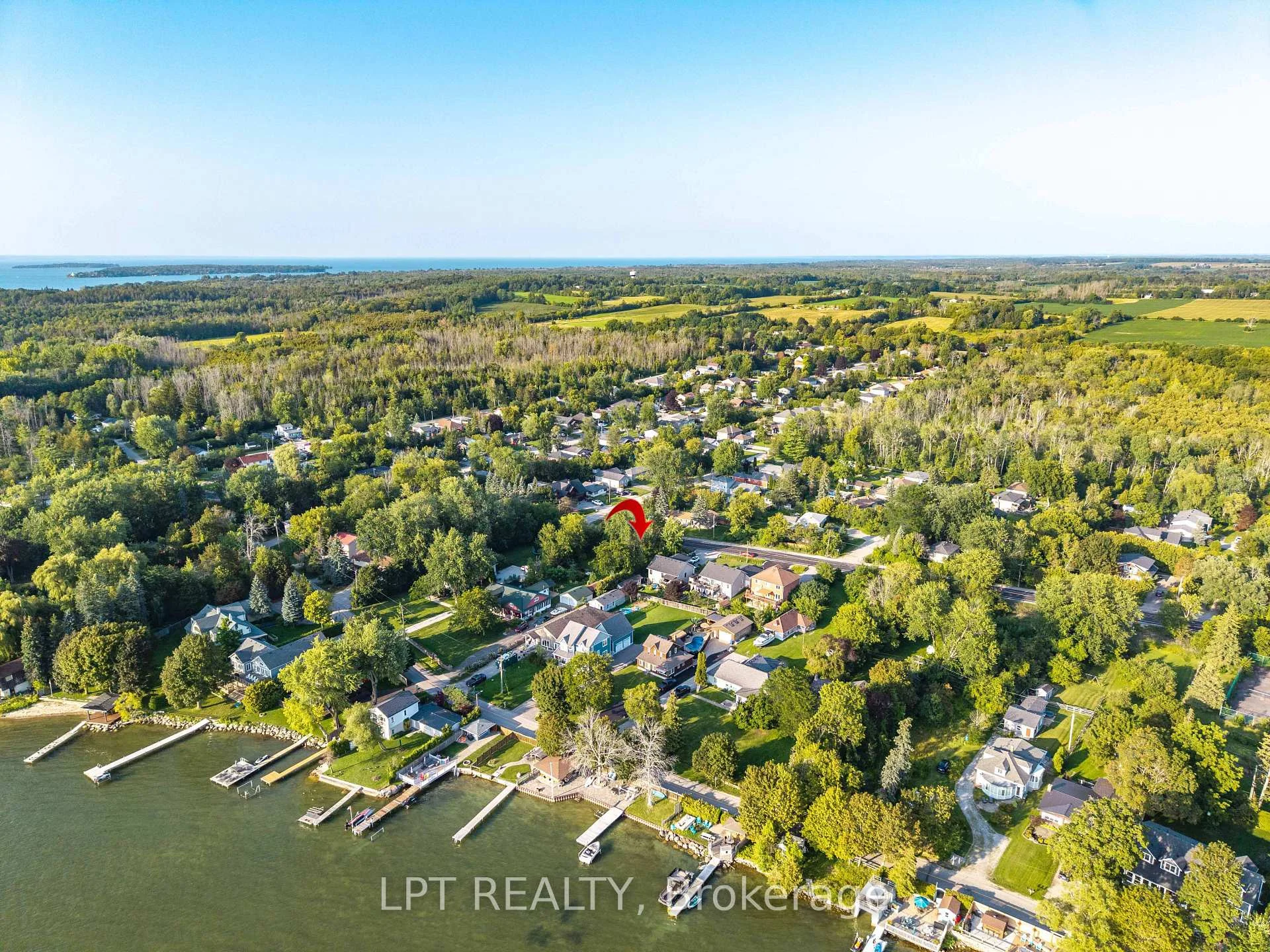 Photo of Lot Metro Road N