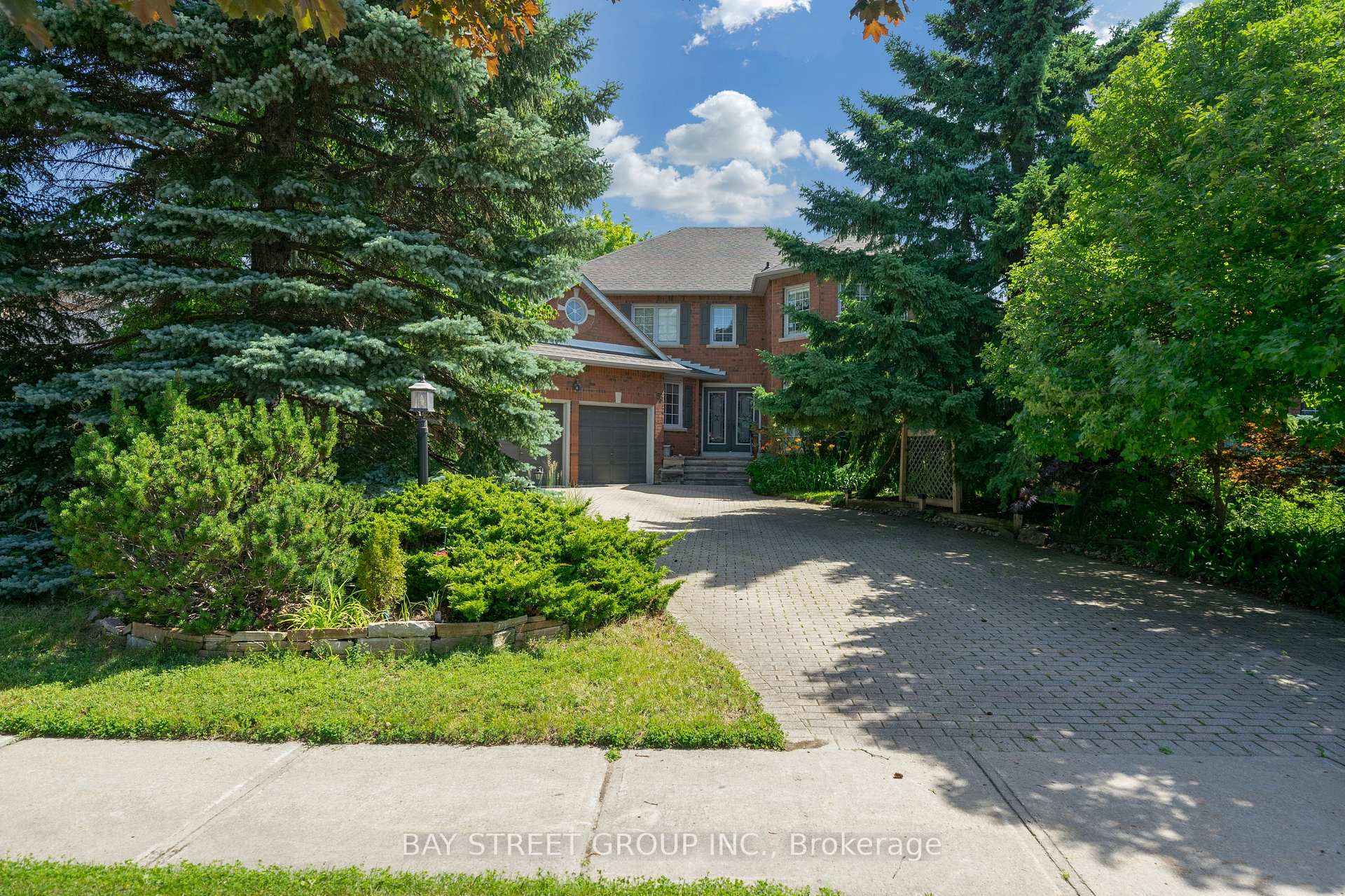 Photo 2 of 53 Strathearn Avenue, Richmond Hill, Bayview Hill — HOMEH