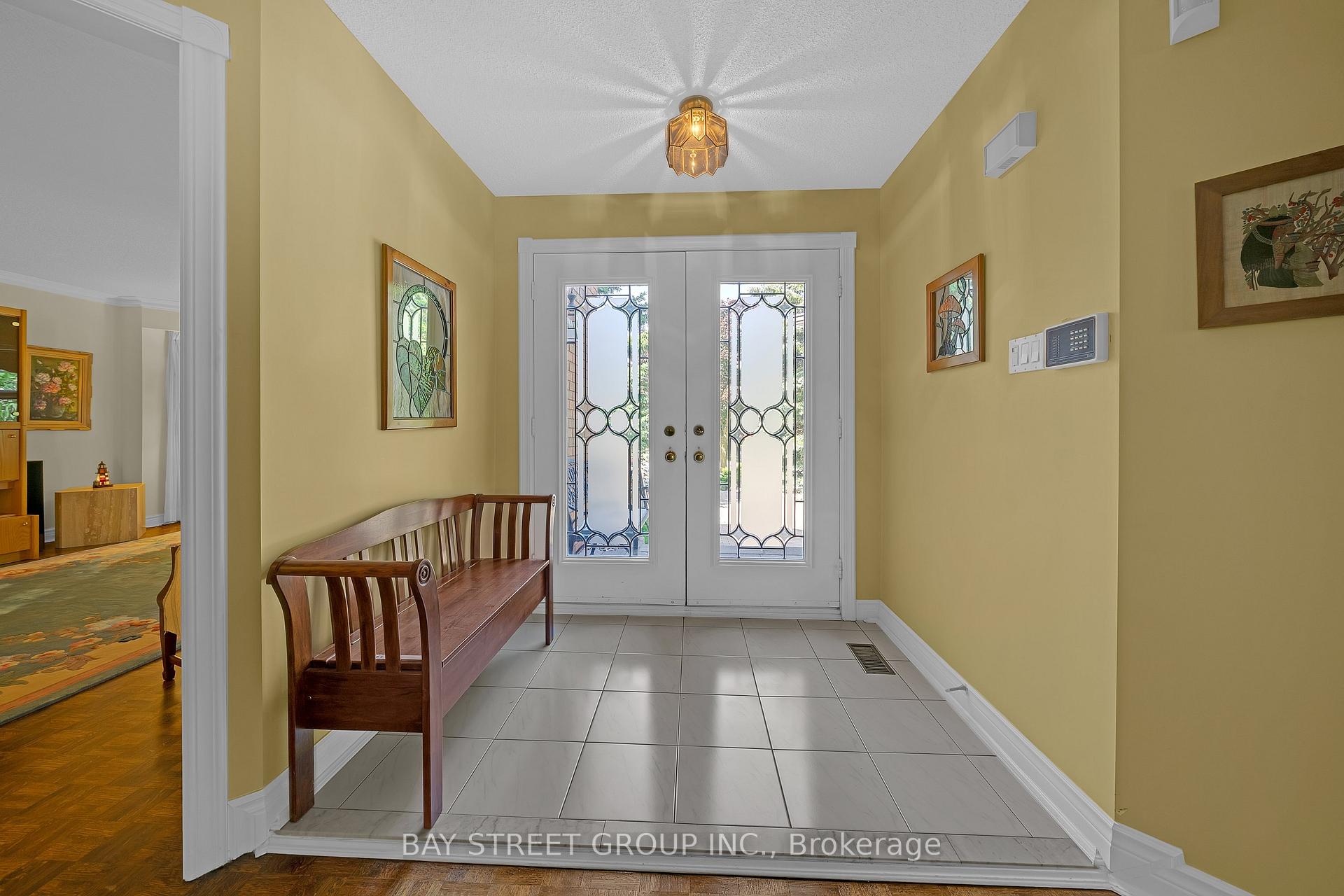 Photo 5 of 53 Strathearn Avenue, Richmond Hill, Bayview Hill — HOMEH