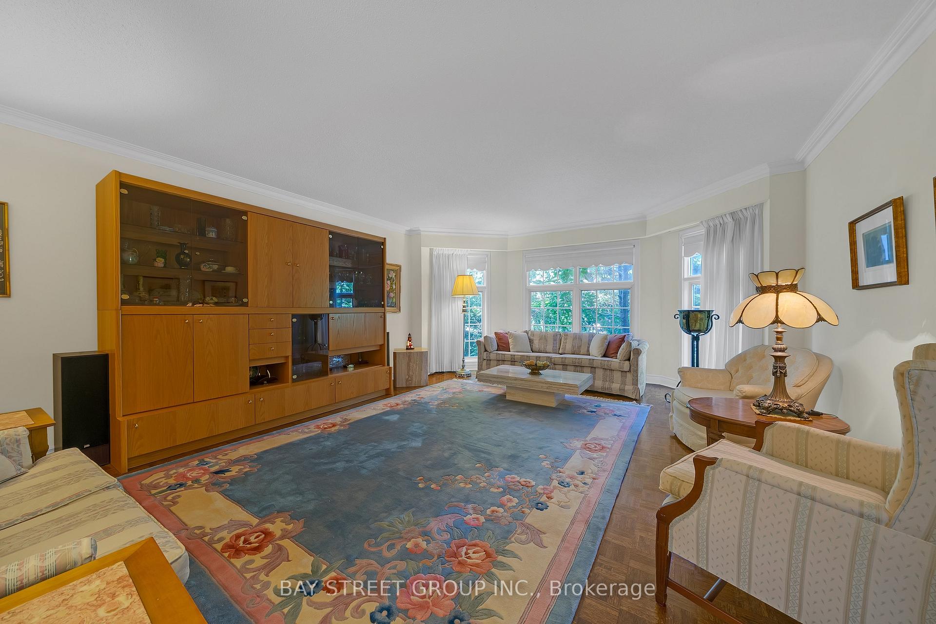 Photo 8 of 53 Strathearn Avenue, Richmond Hill, Bayview Hill — HOMEH