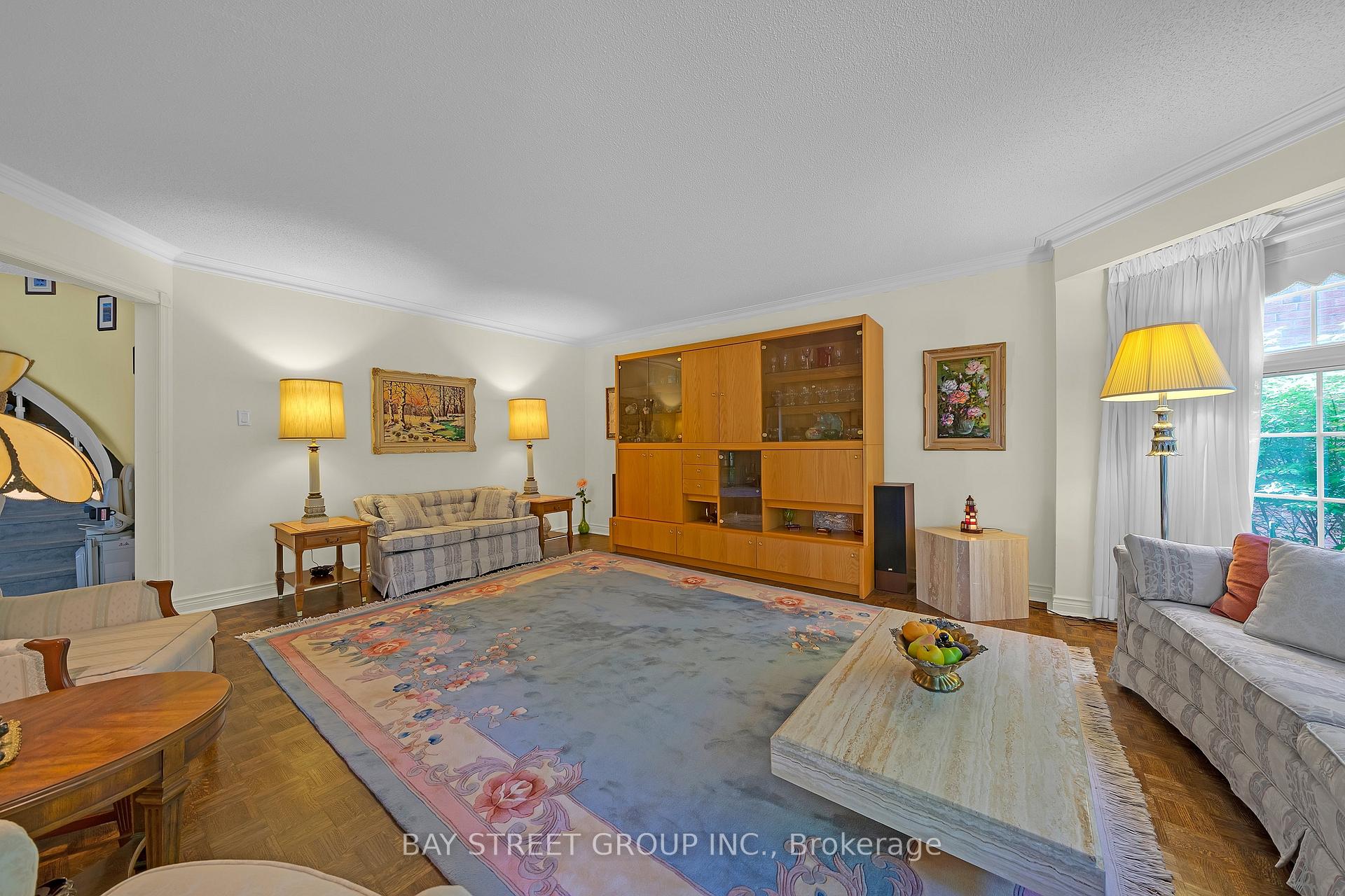 Photo 10 of 53 Strathearn Avenue, Richmond Hill, Bayview Hill — HOMEH