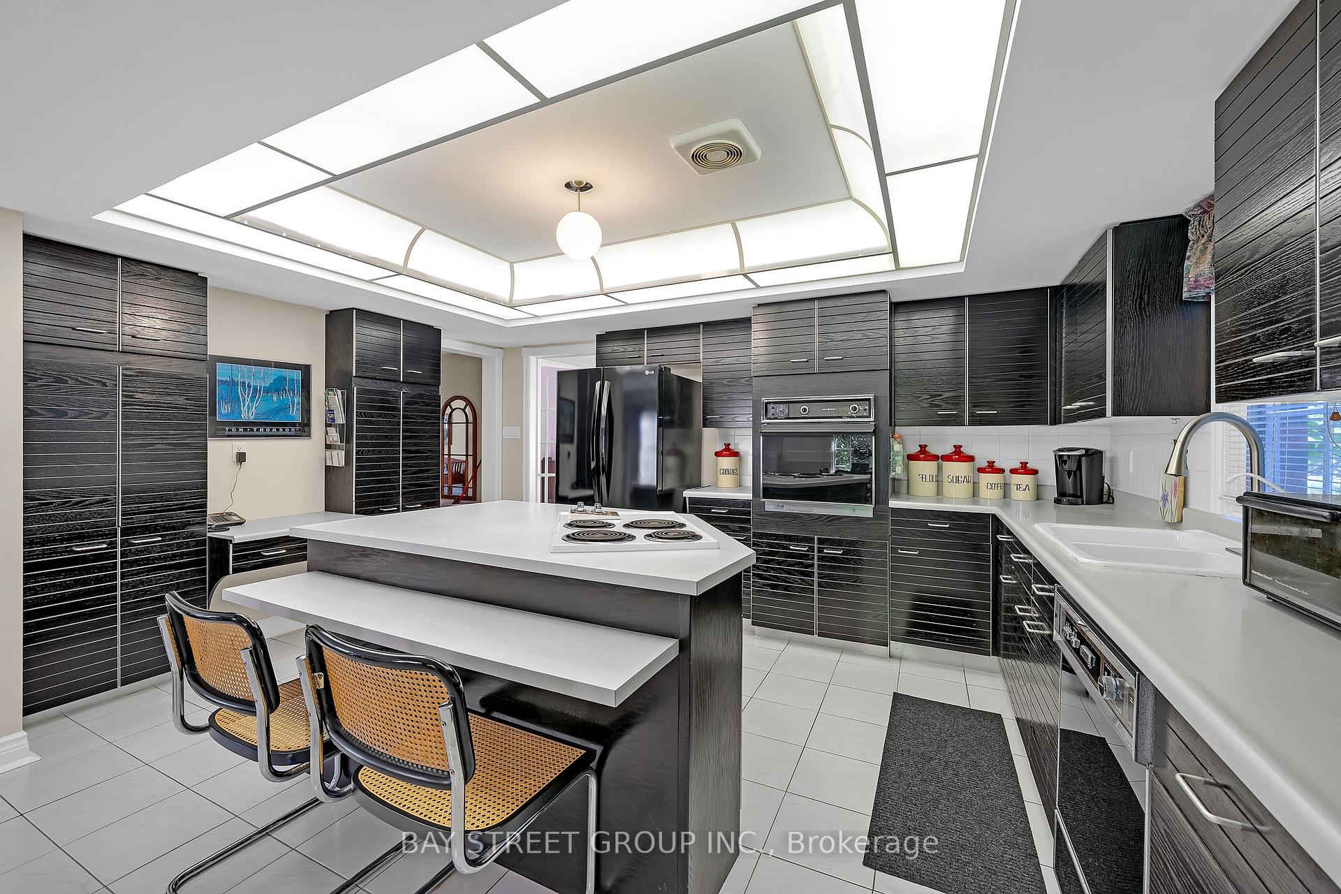Photo 17 of 53 Strathearn Avenue, Richmond Hill, Bayview Hill — HOMEH