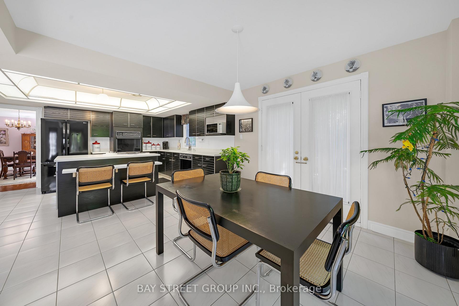 Photo 19 of 53 Strathearn Avenue, Richmond Hill, Bayview Hill — HOMEH