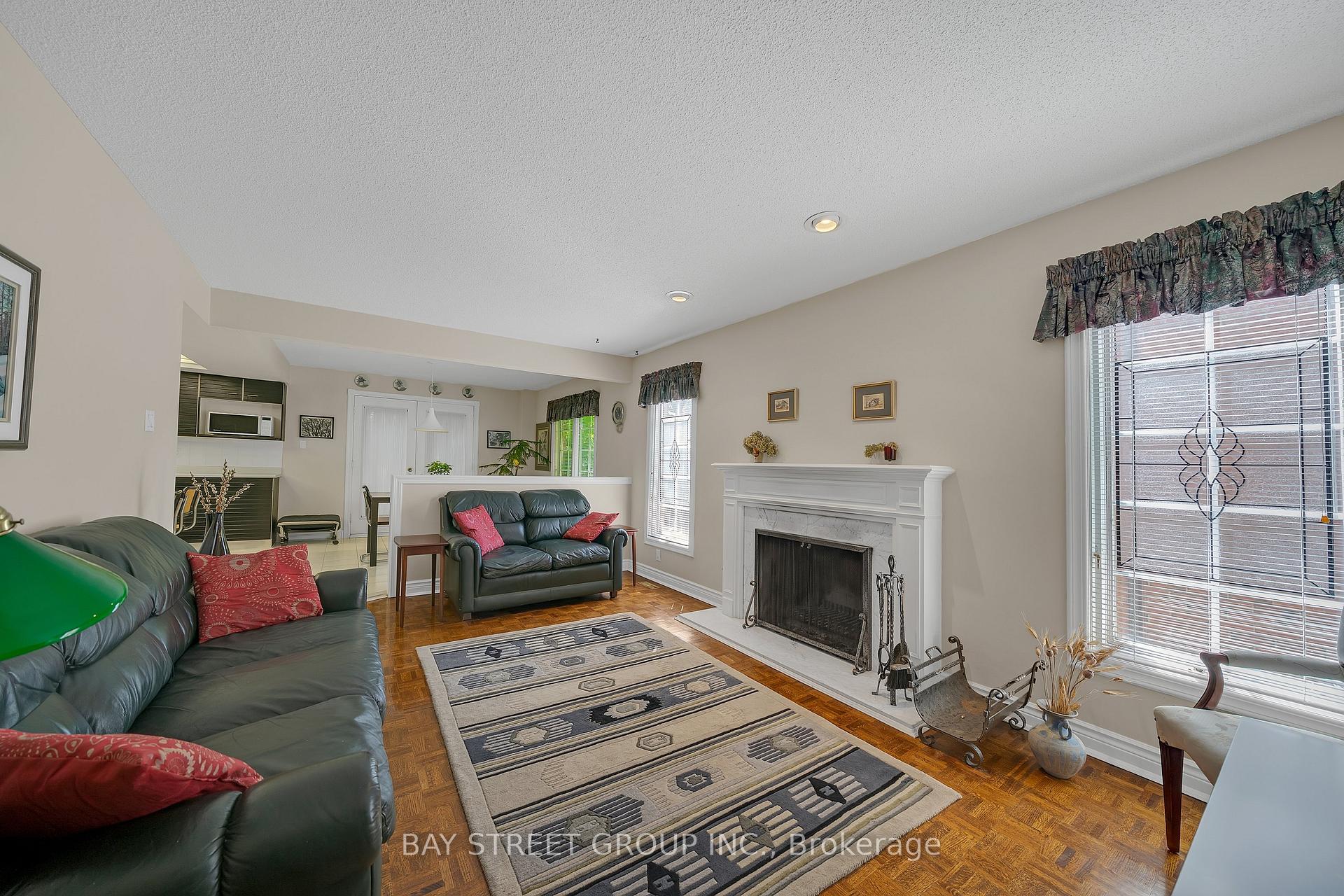 Photo 21 of 53 Strathearn Avenue, Richmond Hill, Bayview Hill — HOMEH
