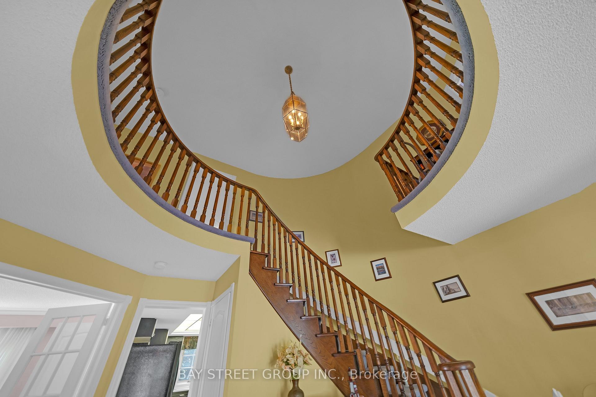 Photo 28 of 53 Strathearn Avenue, Richmond Hill, Bayview Hill — HOMEH