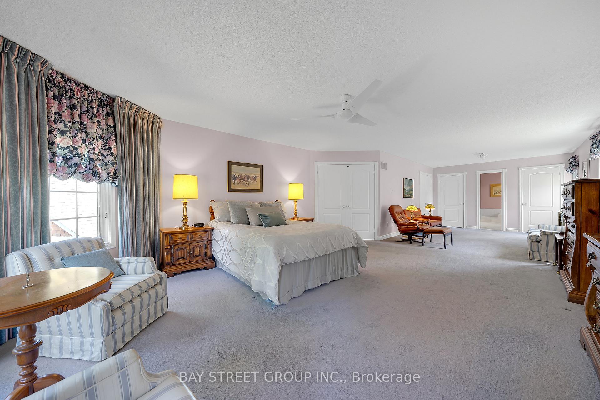 Photo 42 of 53 Strathearn Avenue, Richmond Hill, Bayview Hill — HOMEH