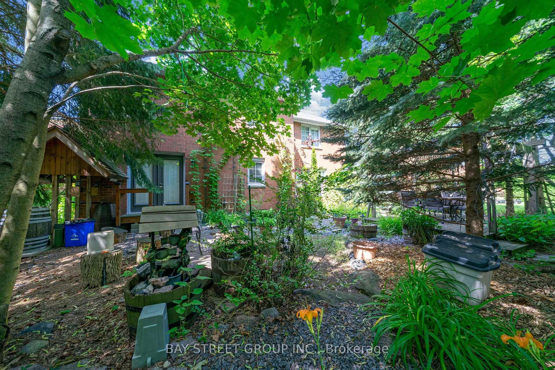 Photo 46 of 53 Strathearn Avenue, Richmond Hill, Bayview Hill — HOMEH
