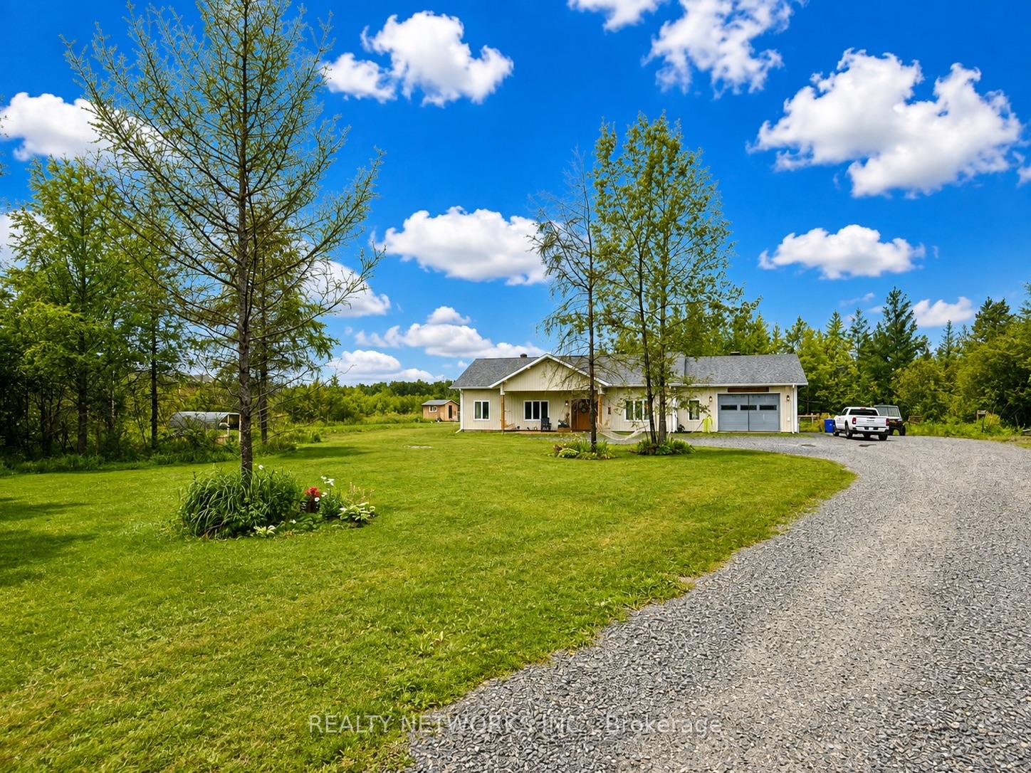Photo 2 of 923 Jaguar Drive, Timmins, MTJ - Mountjoy Rural — HOMEH