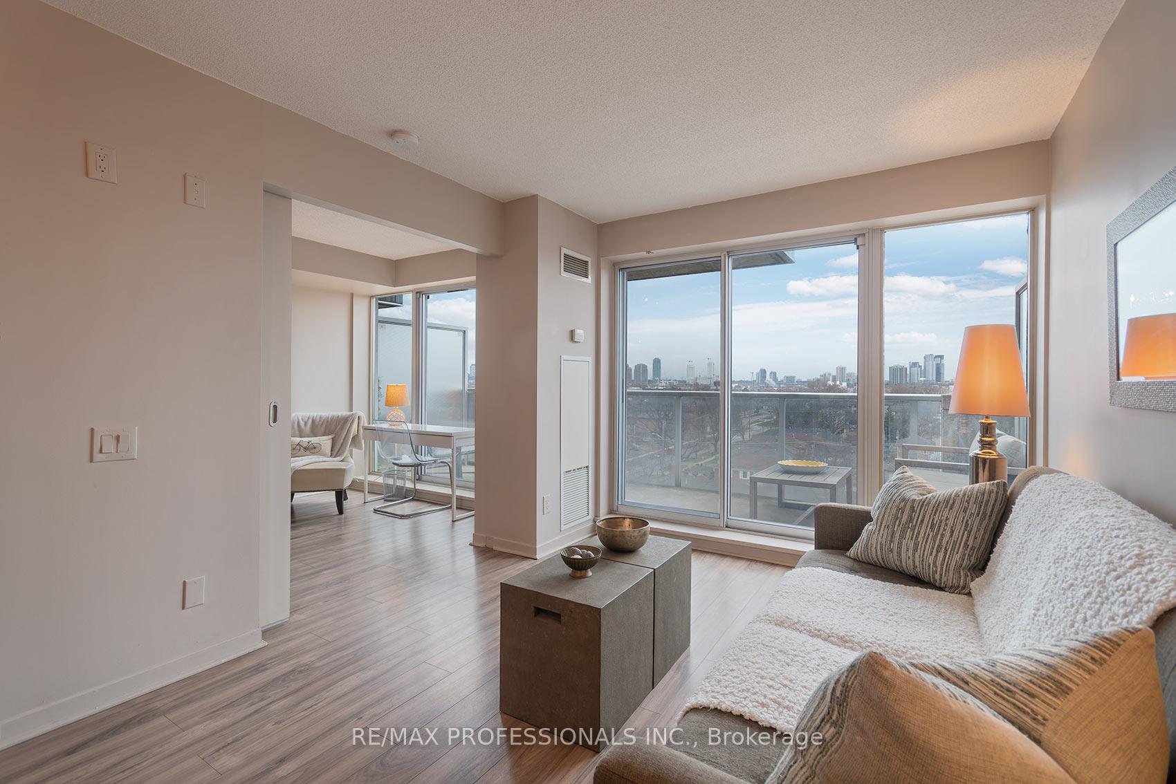 Photo of Unit 704, 1040 The Queensway
