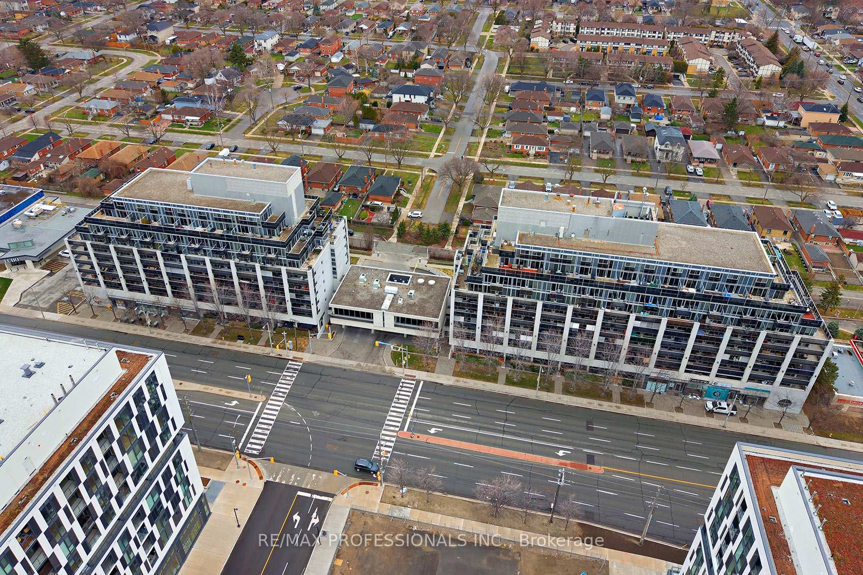 Photo 5 of Unit 704, 1040 The Queensway, Etobicoke, Islington-City Centre West — HOMEH