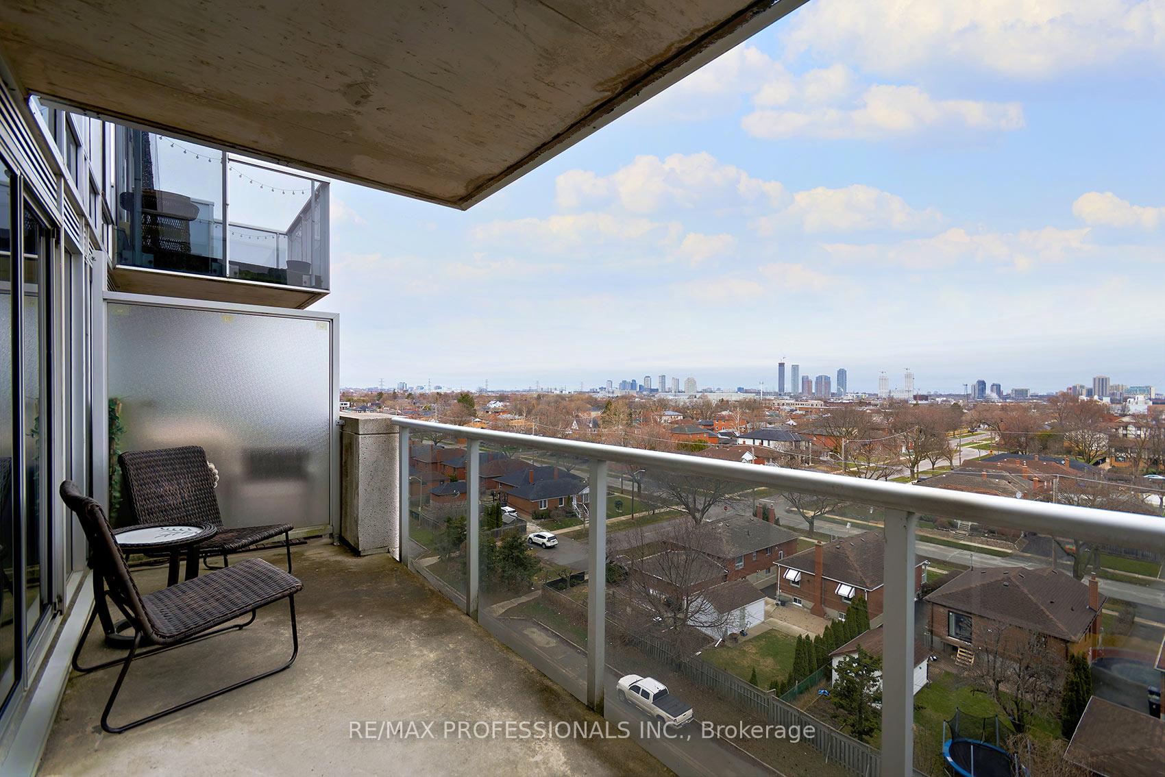 Photo 20 of Unit 704, 1040 The Queensway, Etobicoke, Islington-City Centre West — HOMEH