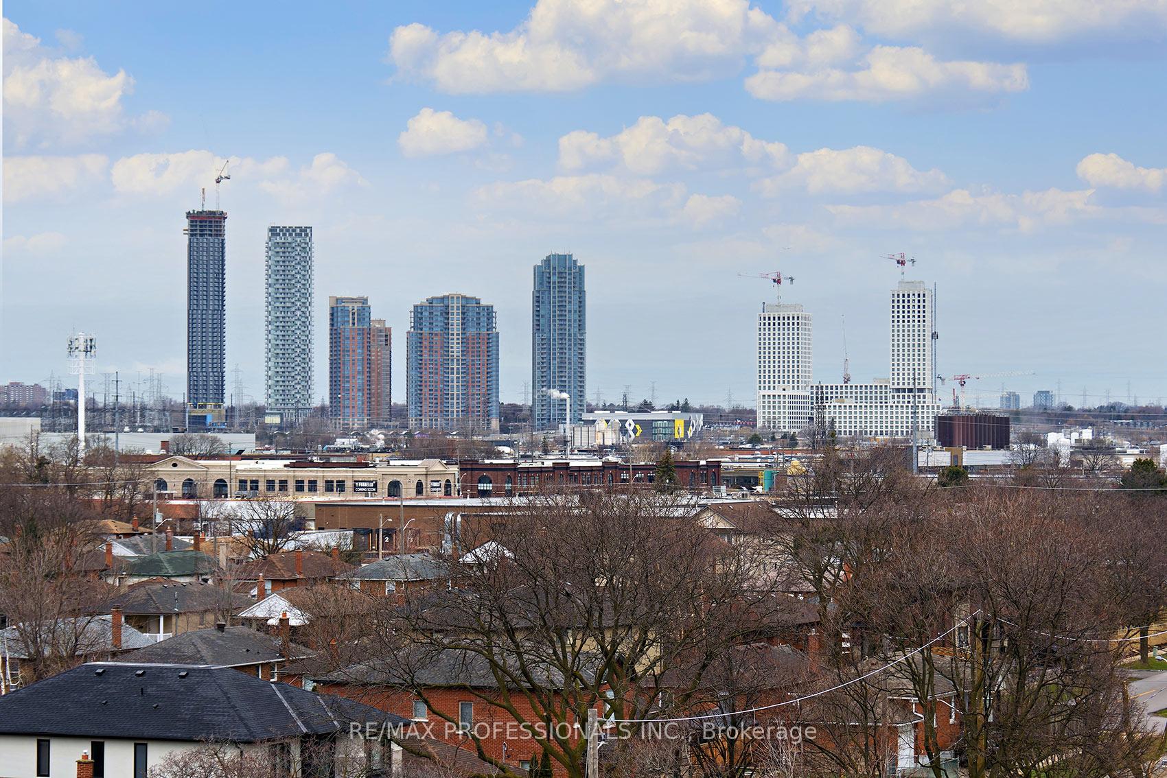 Photo 27 of Unit 704, 1040 The Queensway, Etobicoke, Islington-City Centre West — HOMEH