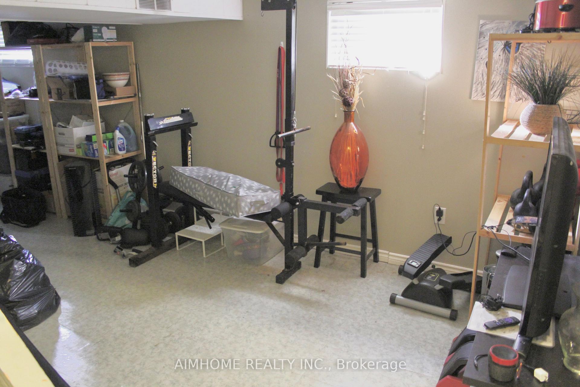 Photo 17 of 31 Camilla Crescent, Scarborough, Clairlea-Birchmount — HOMEH