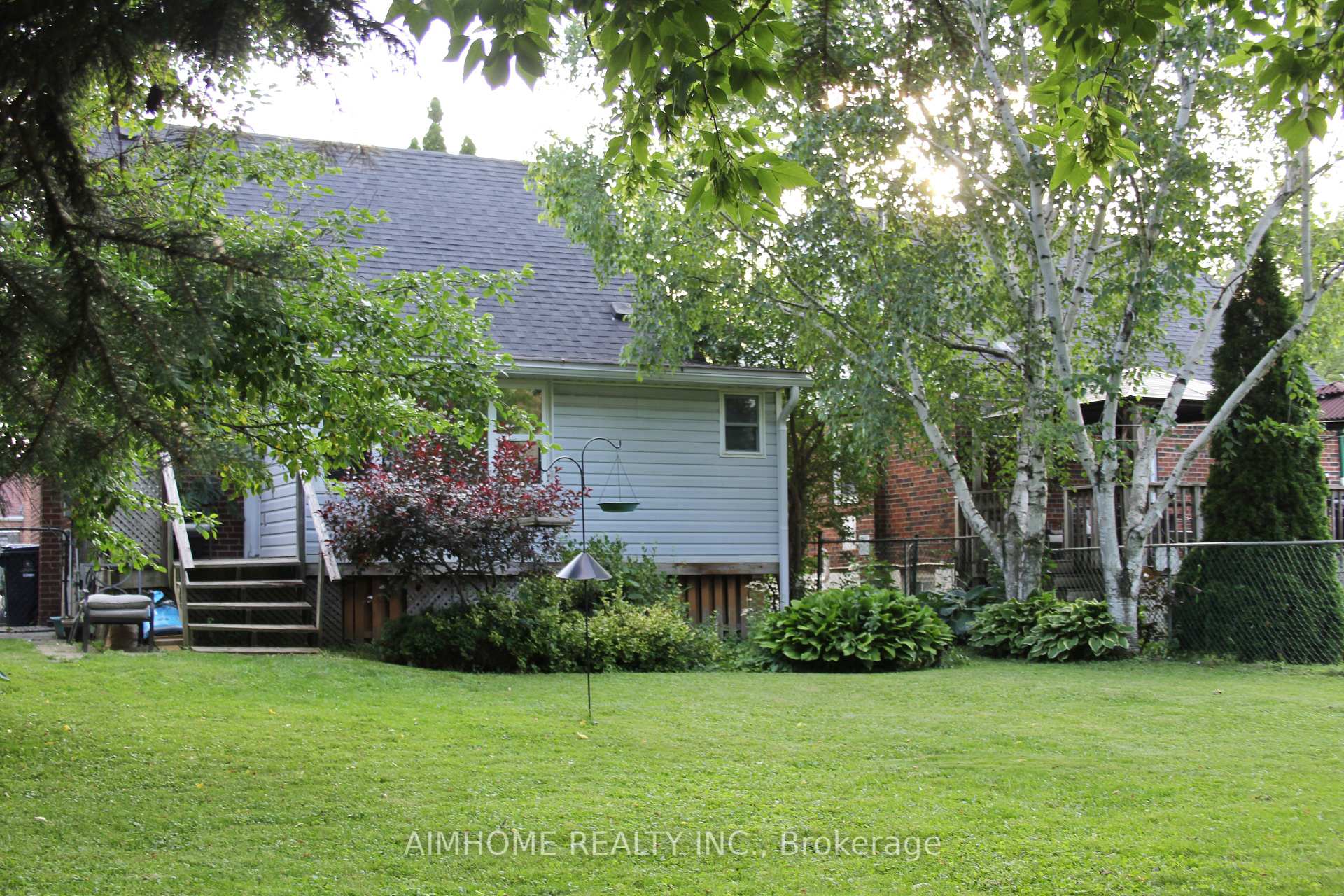 Photo 20 of 31 Camilla Crescent, Scarborough, Clairlea-Birchmount — HOMEH