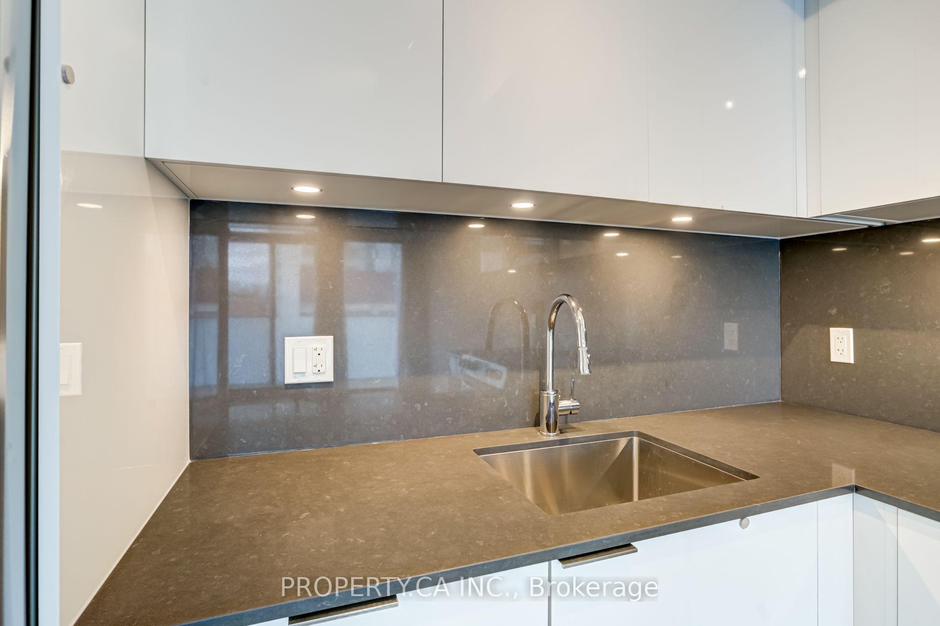 Photo 13 of Unit 1513, 25 Richmond Street E, Toronto, Church-Yonge Corridor — HOMEH