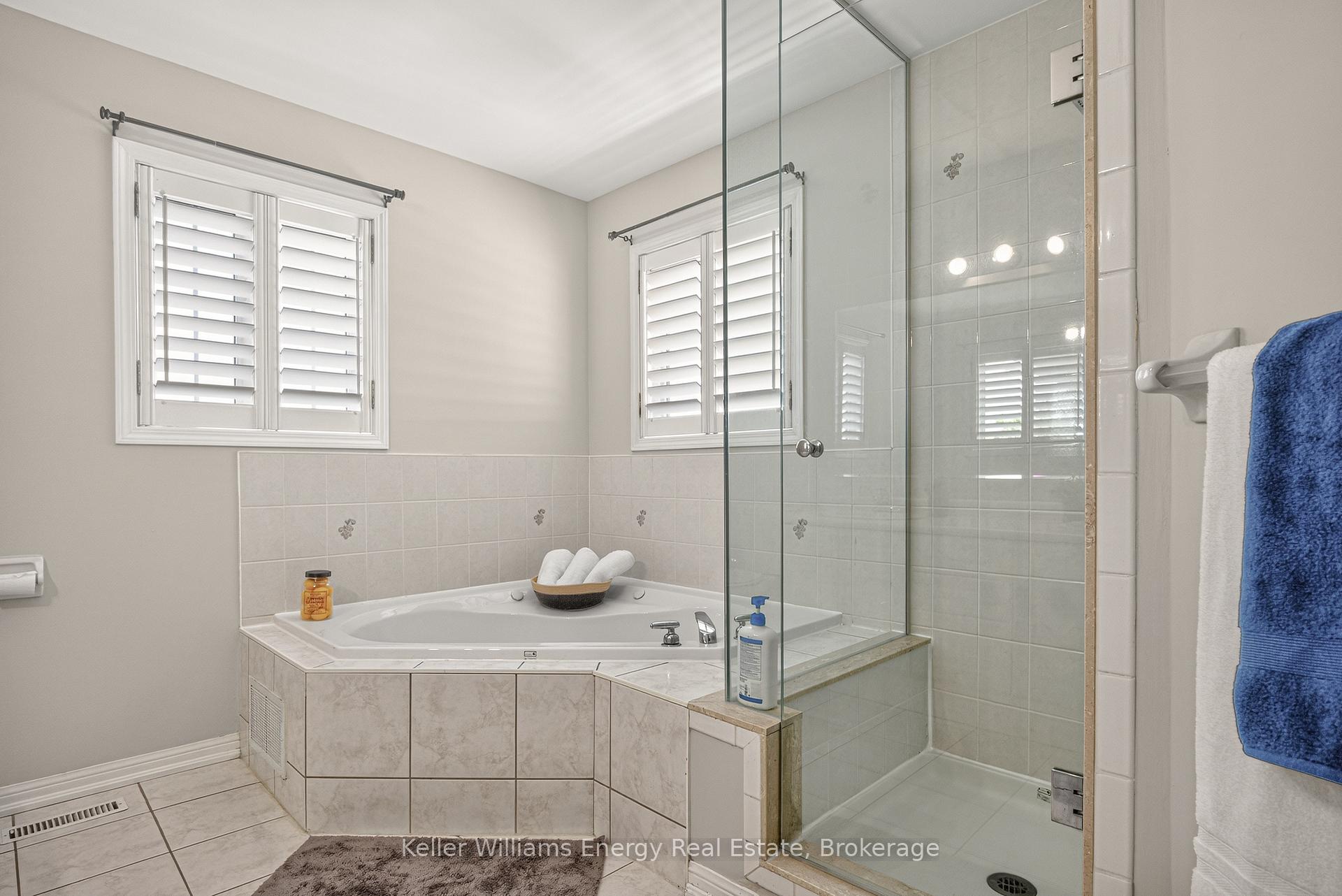 Photo 16 of 4 Holman Court, Whitby, Williamsburg — HOMEH