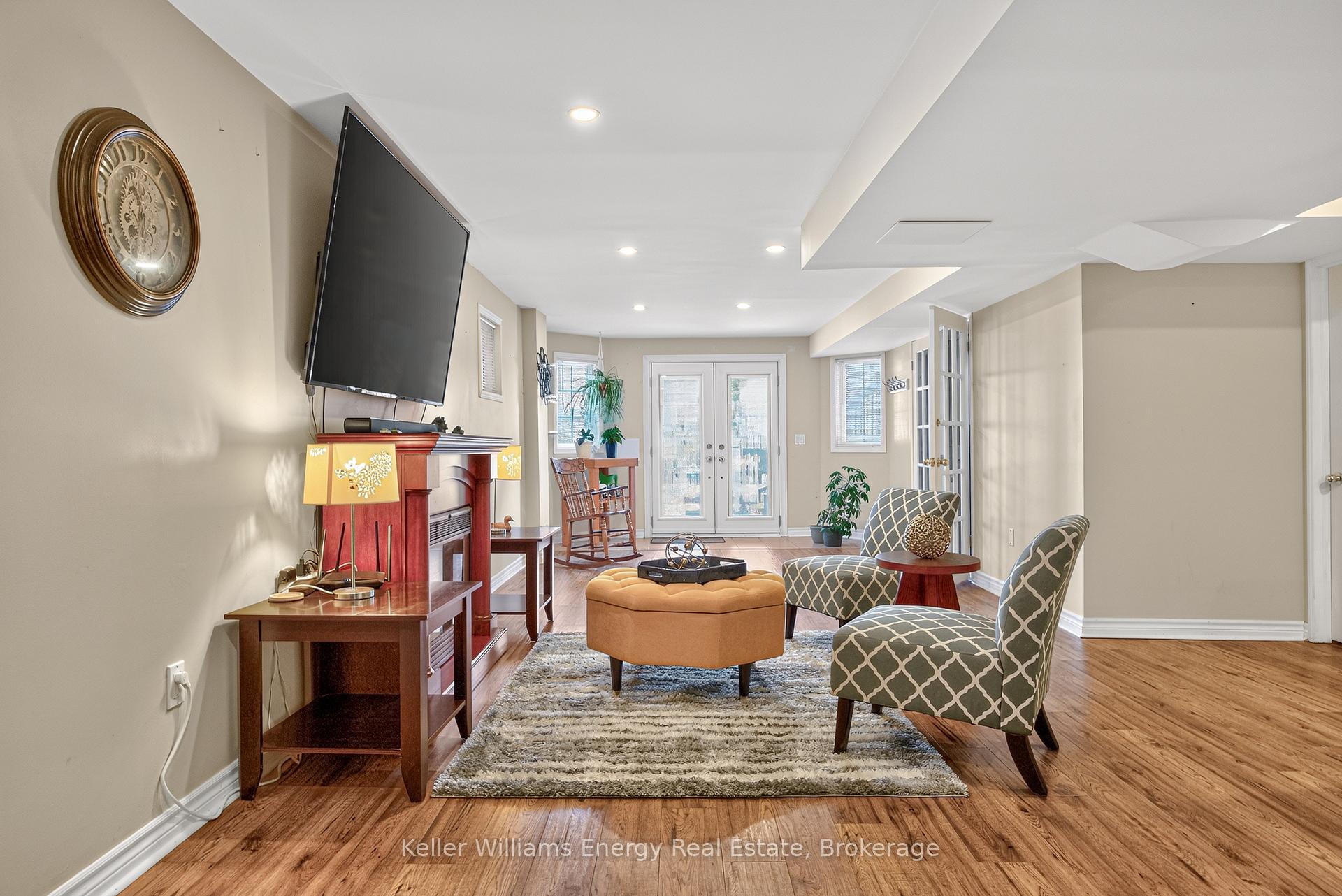 Photo 23 of 4 Holman Court, Whitby, Williamsburg — HOMEH