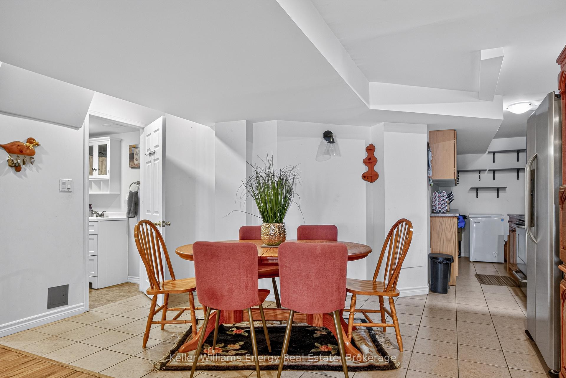 Photo 24 of 4 Holman Court, Whitby, Williamsburg — HOMEH