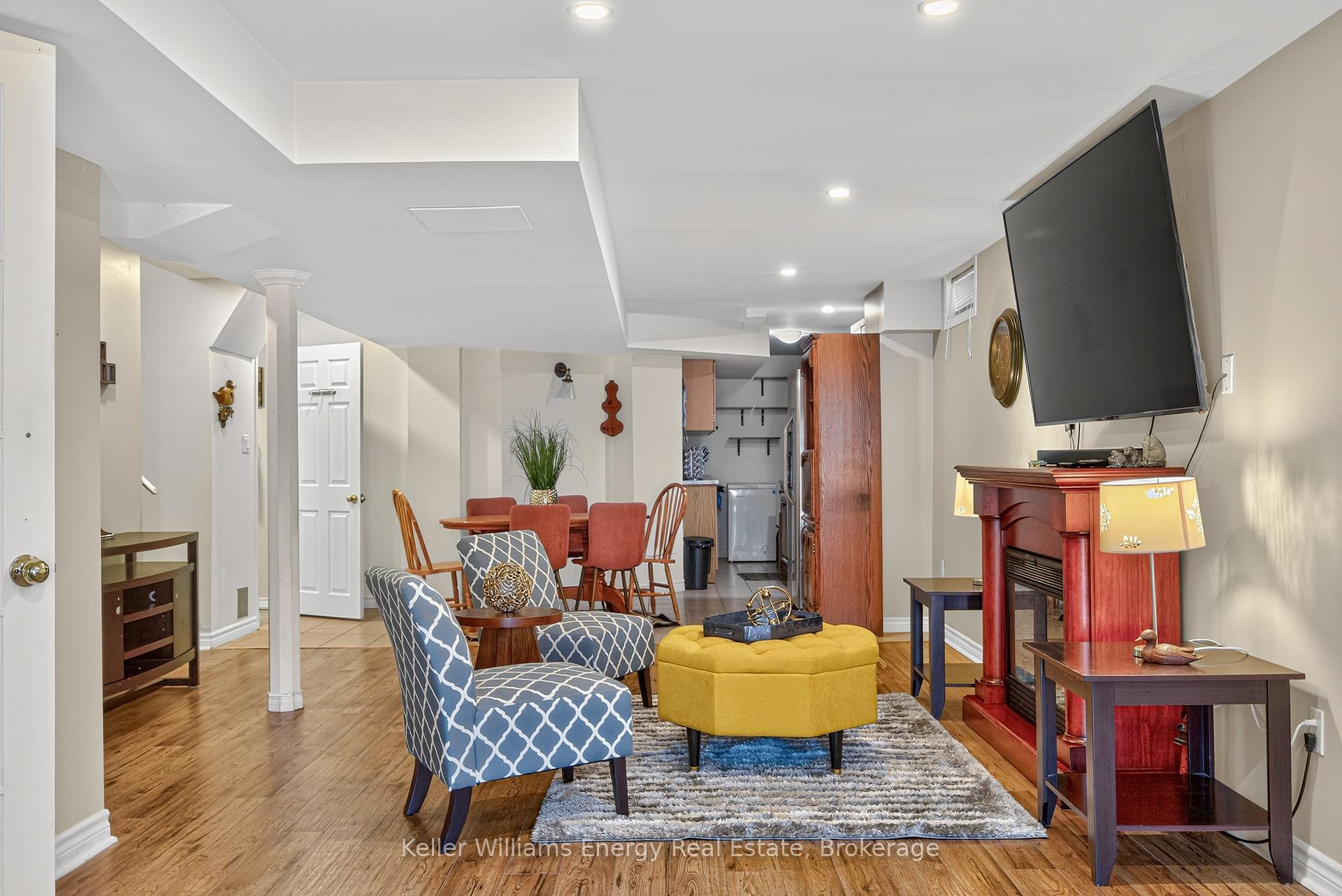 Photo 27 of 4 Holman Court, Whitby, Williamsburg — HOMEH