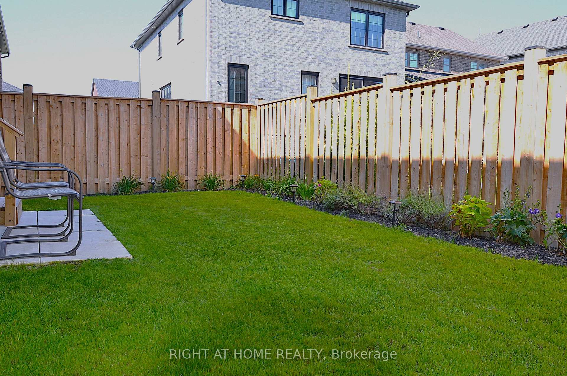 Photo 45 of 1120 Rippingale Trail, Peterborough, Northcrest Ward 5 — HOMEH